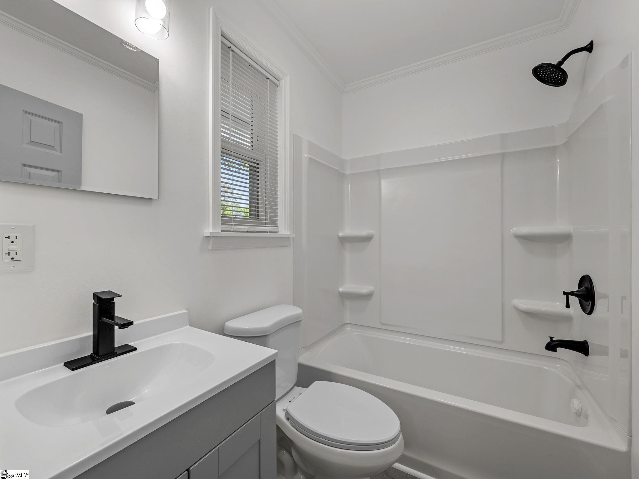 255 Hazelwood Avenue Property Photo 28