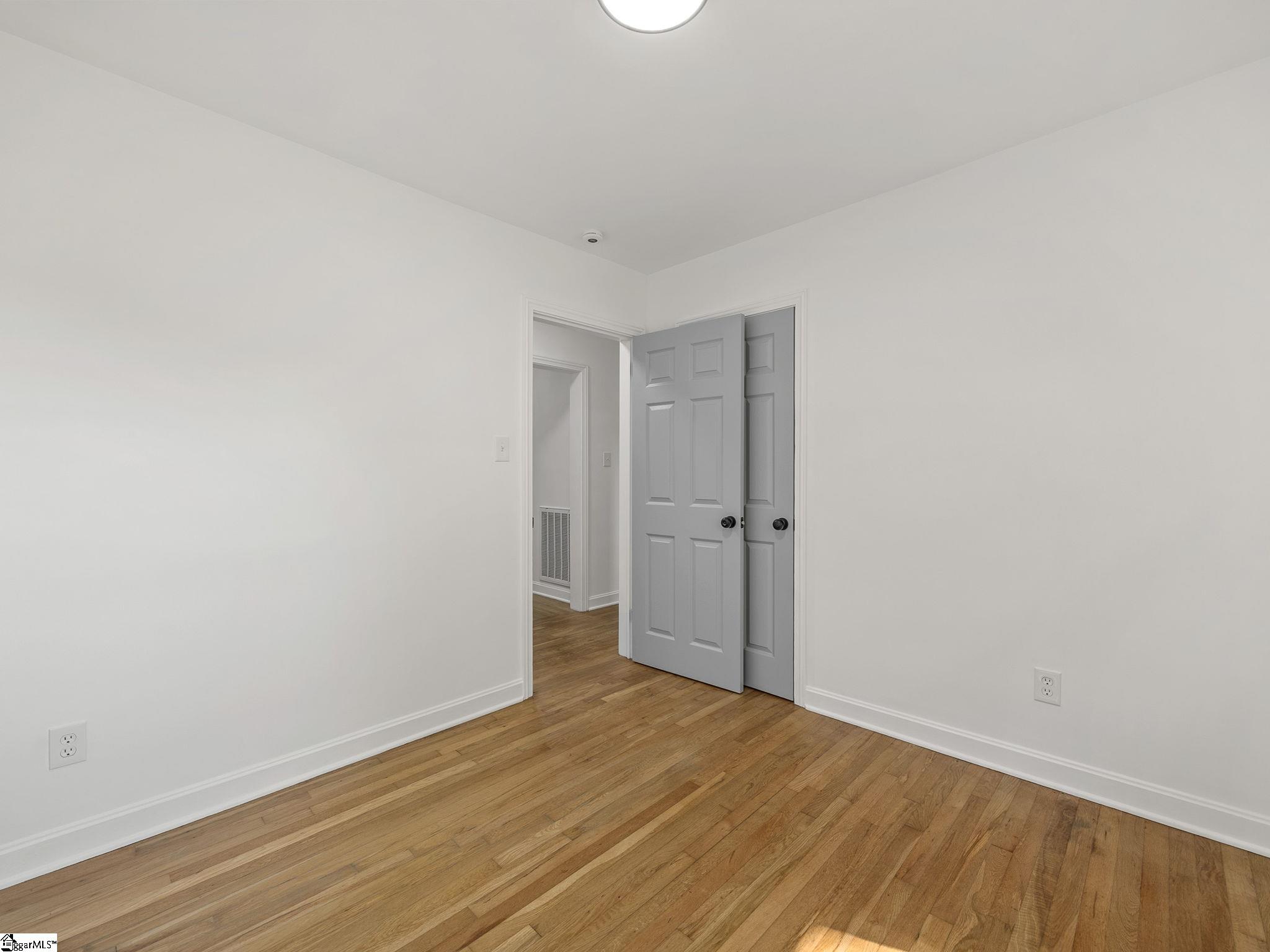 255 Hazelwood Avenue Property Photo 31
