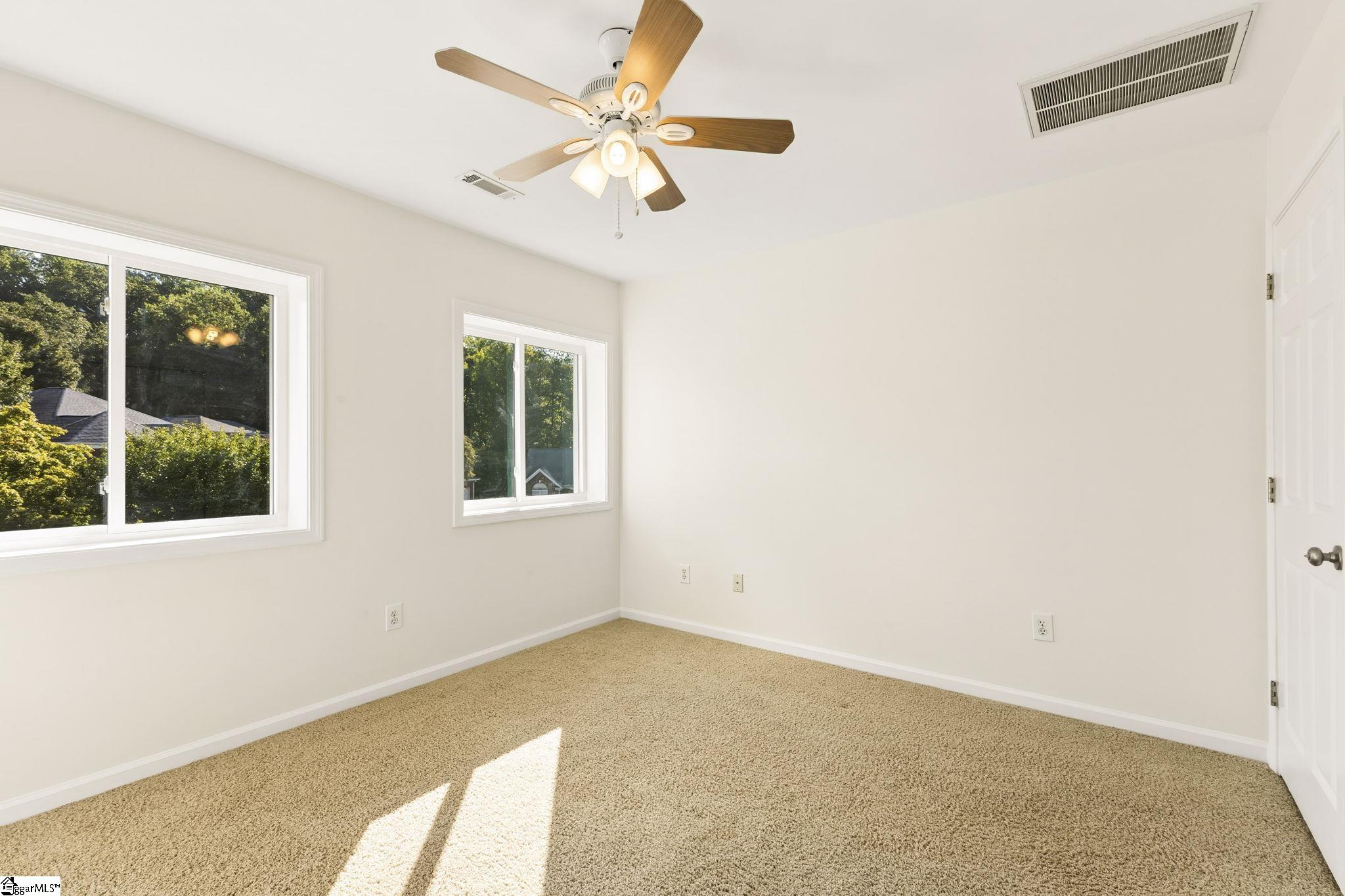 108 Commons Drive Property Photo 30