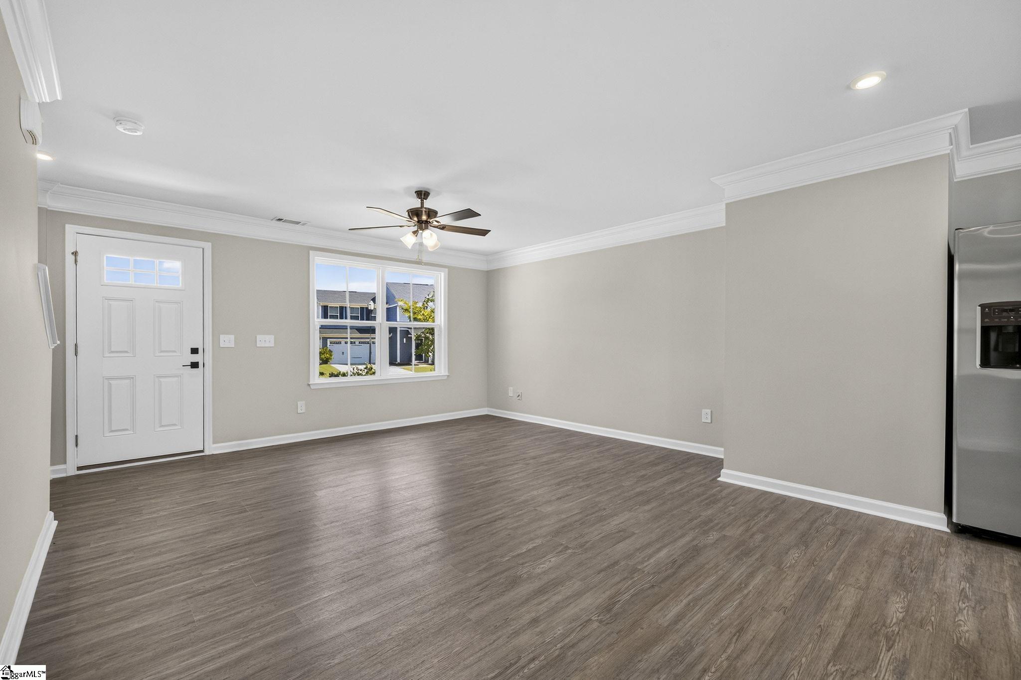 406 Edenvale Drive Property Photo 6
