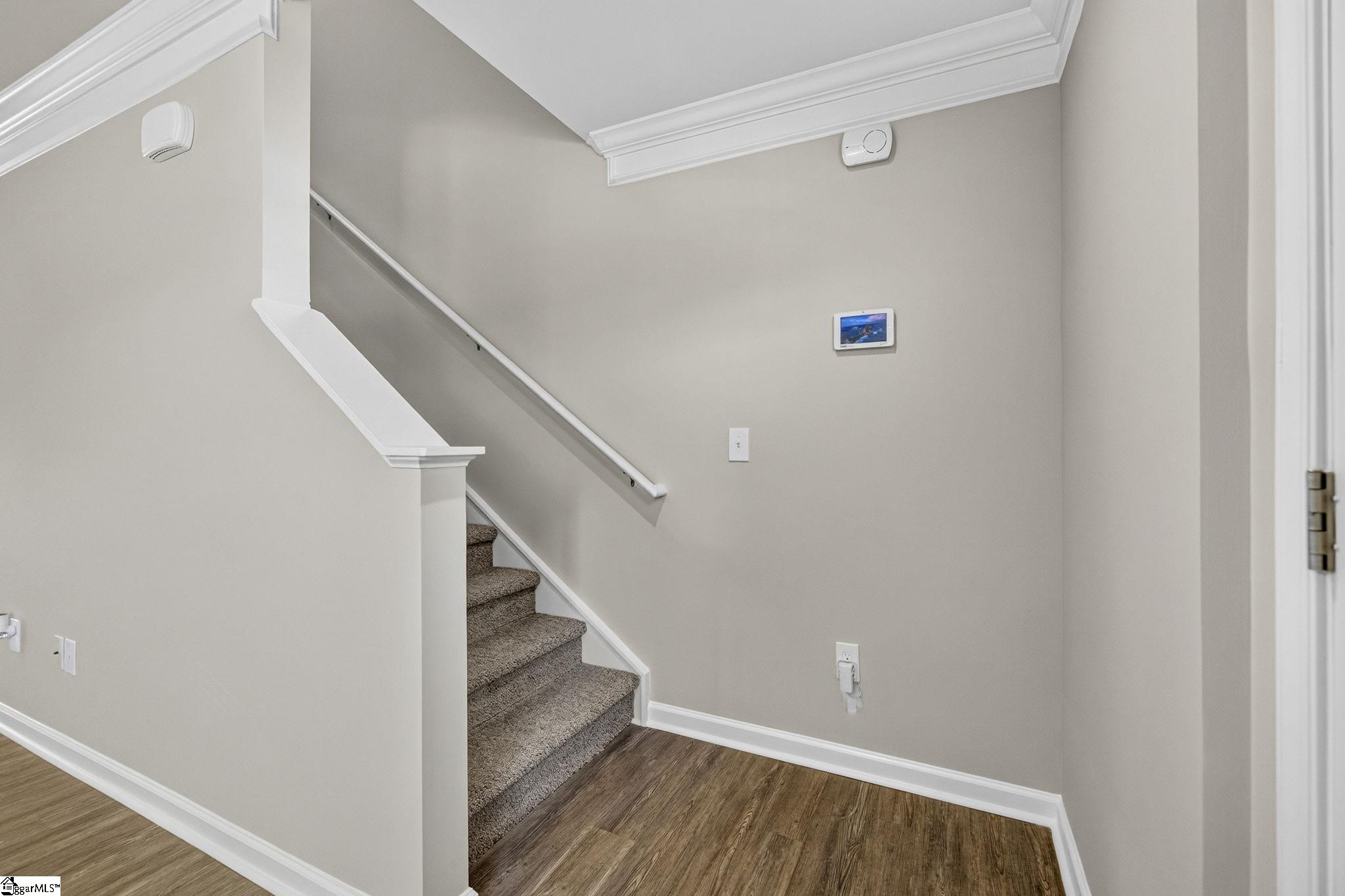 406 Edenvale Drive Property Photo 12