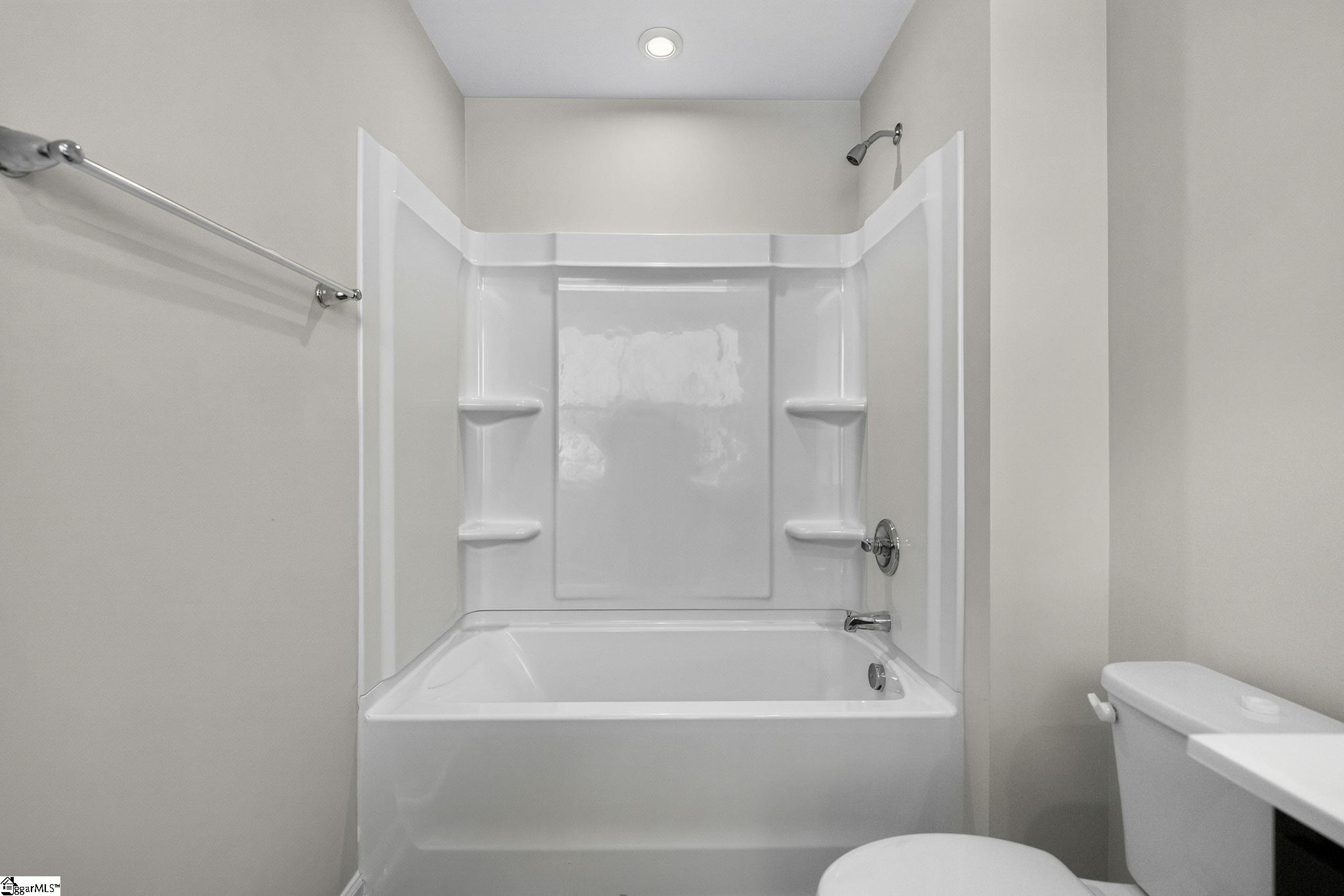406 Edenvale Drive Property Photo 19