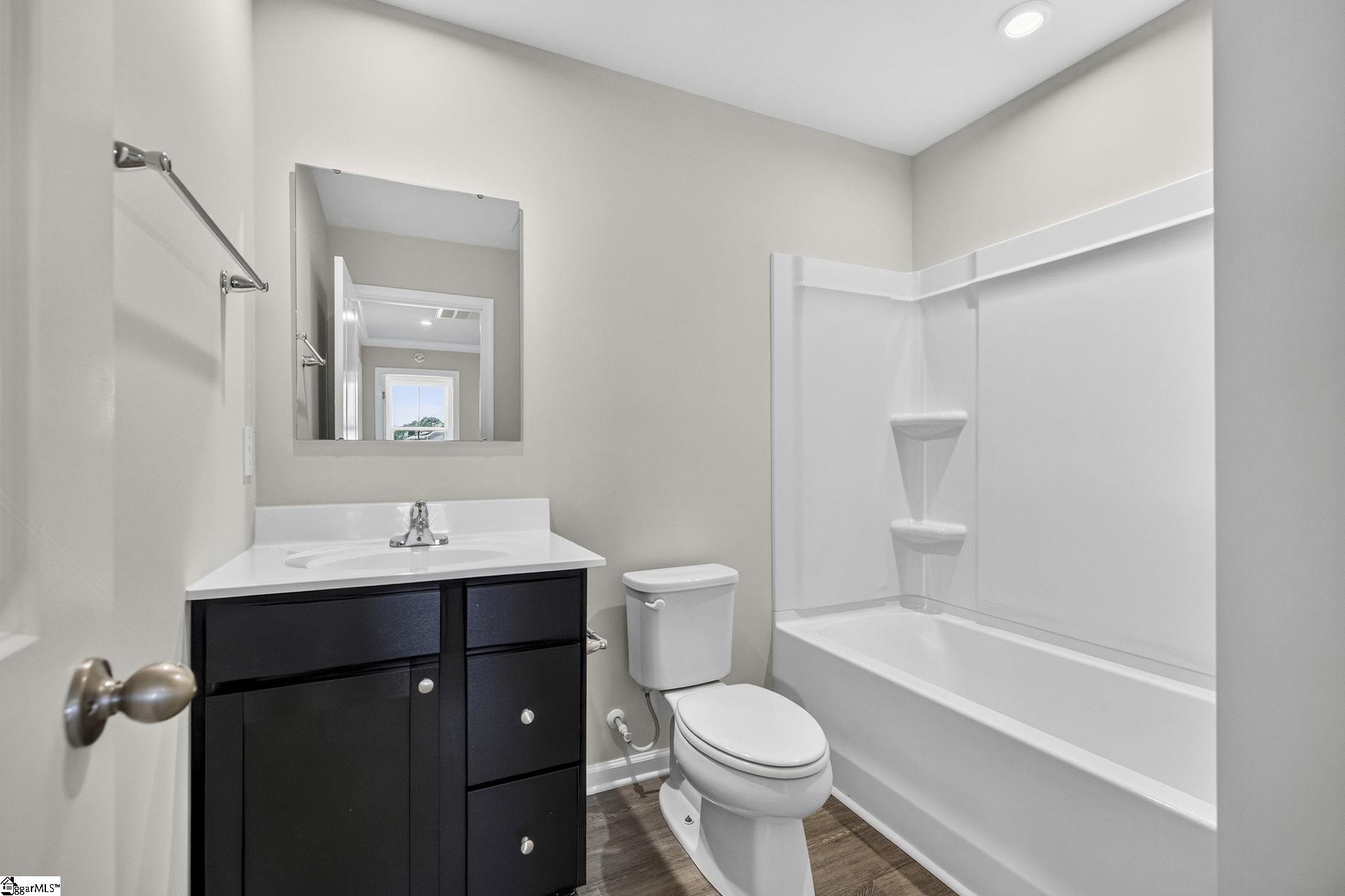406 Edenvale Drive Property Photo 22