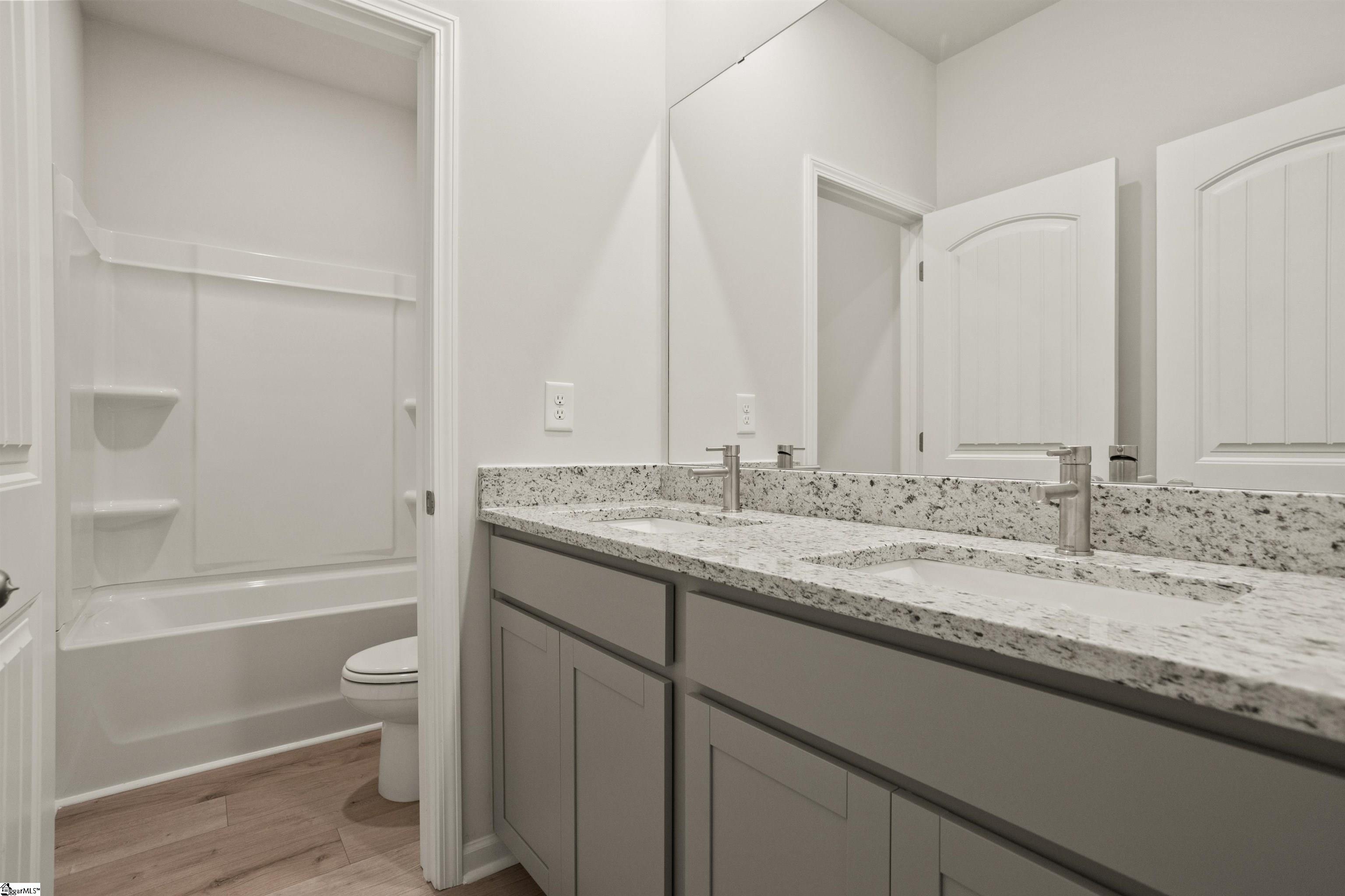 617 Silver Fir Street Property Photo 7