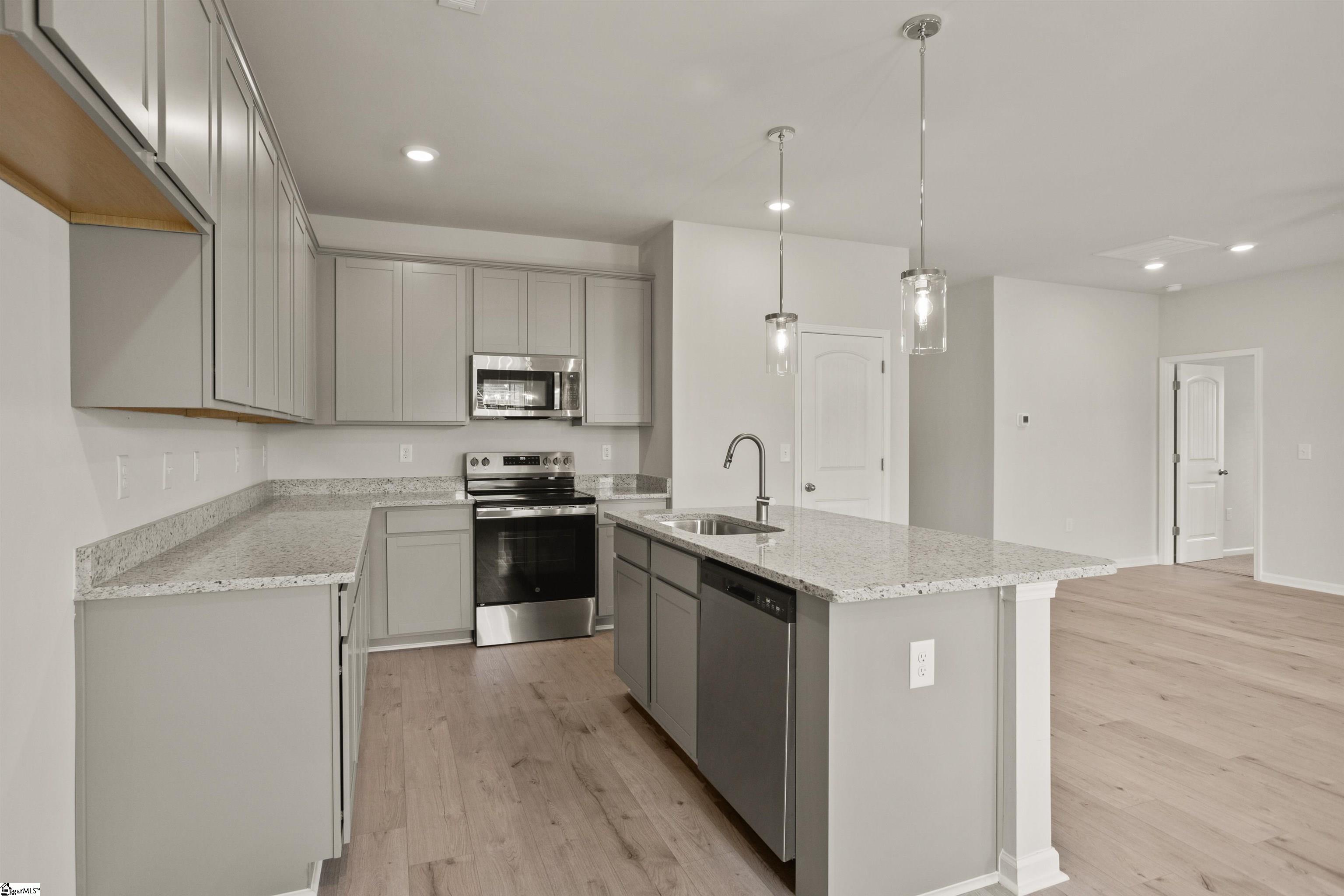 617 Silver Fir Street Property Photo 15