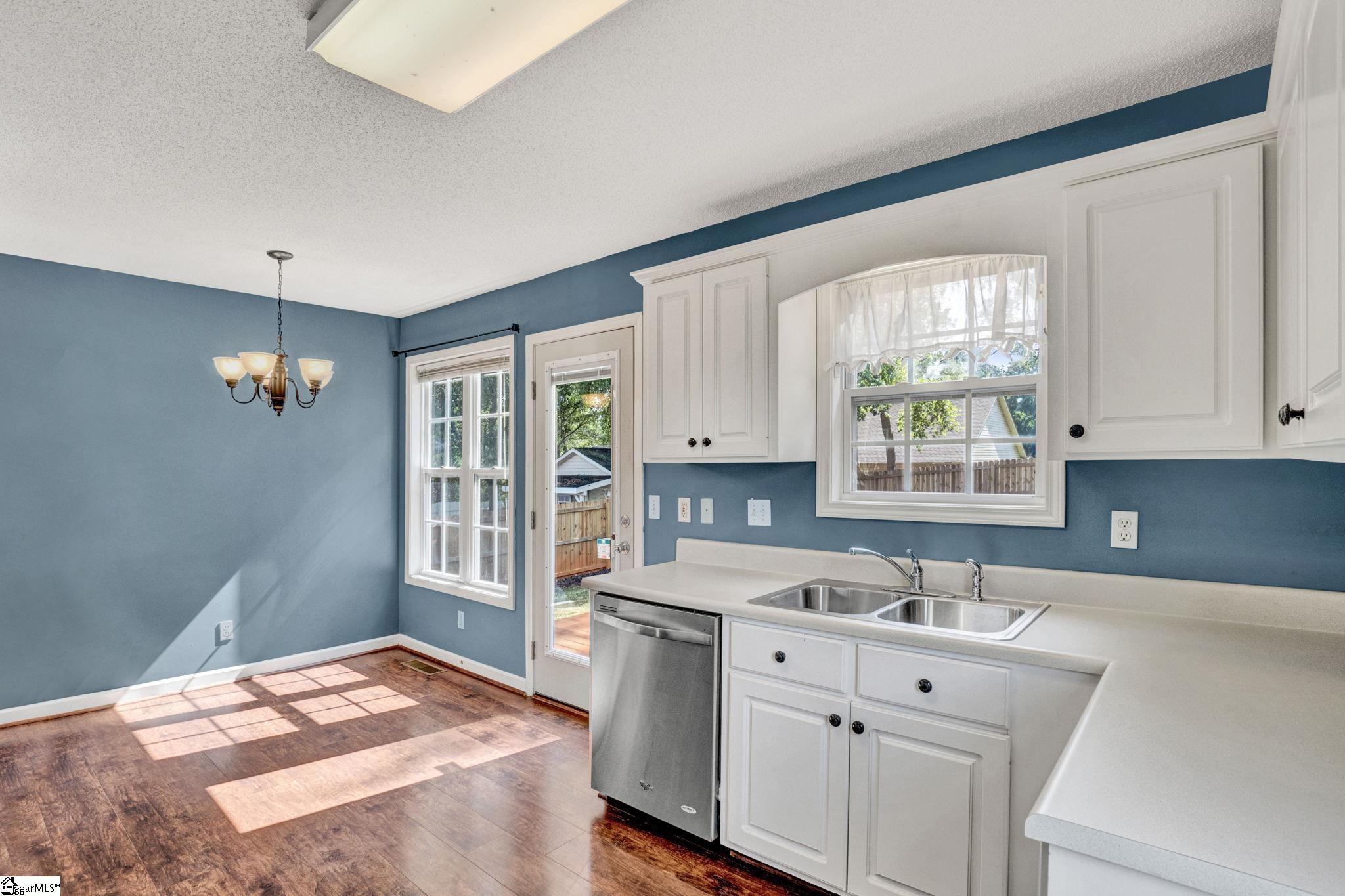 554 Plantation Creek Drive Property Photo 10