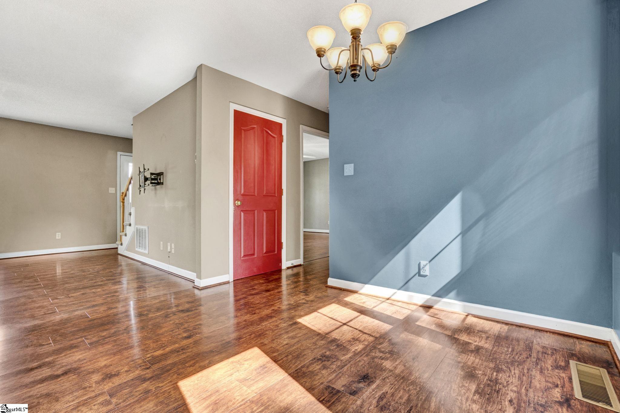 554 Plantation Creek Drive Property Photo 13
