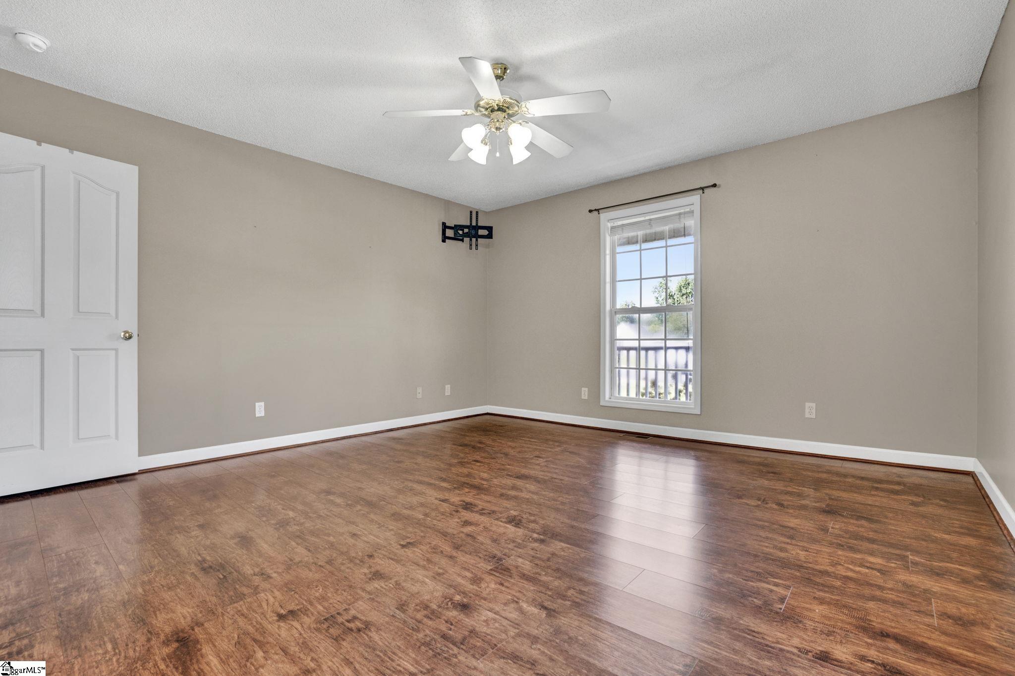 554 Plantation Creek Drive Property Photo 19