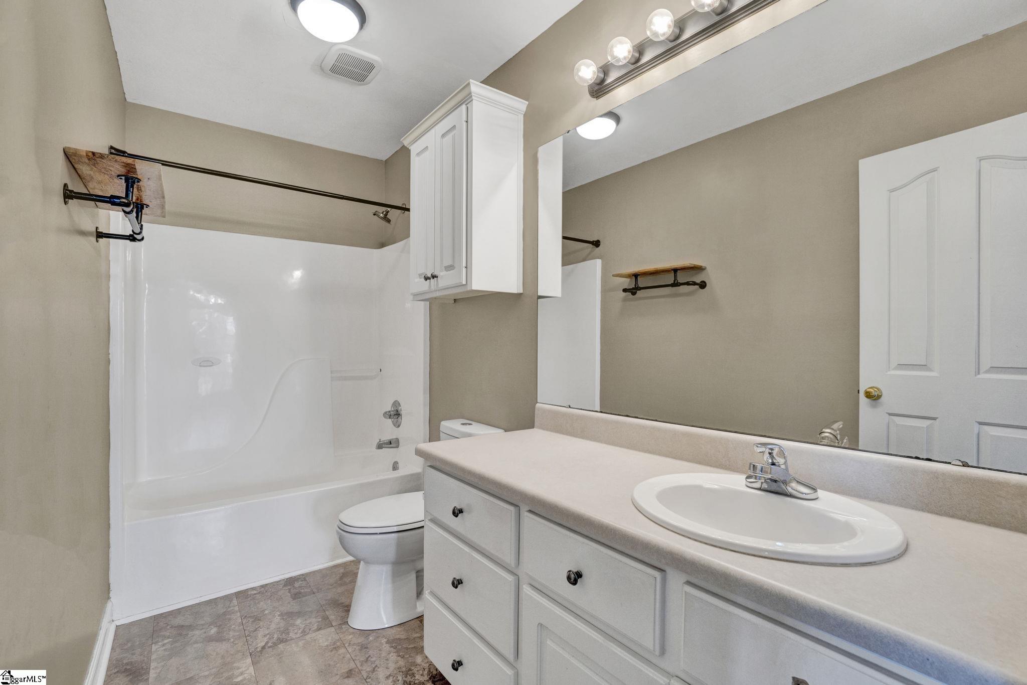 554 Plantation Creek Drive Property Photo 21