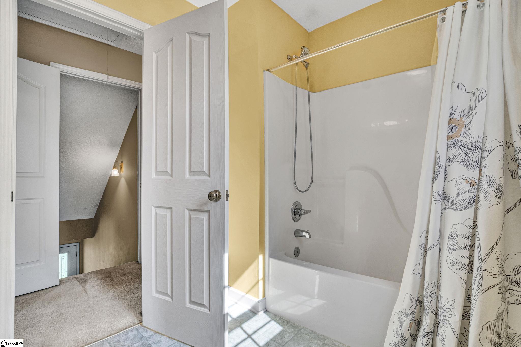 554 Plantation Creek Drive Property Photo 32