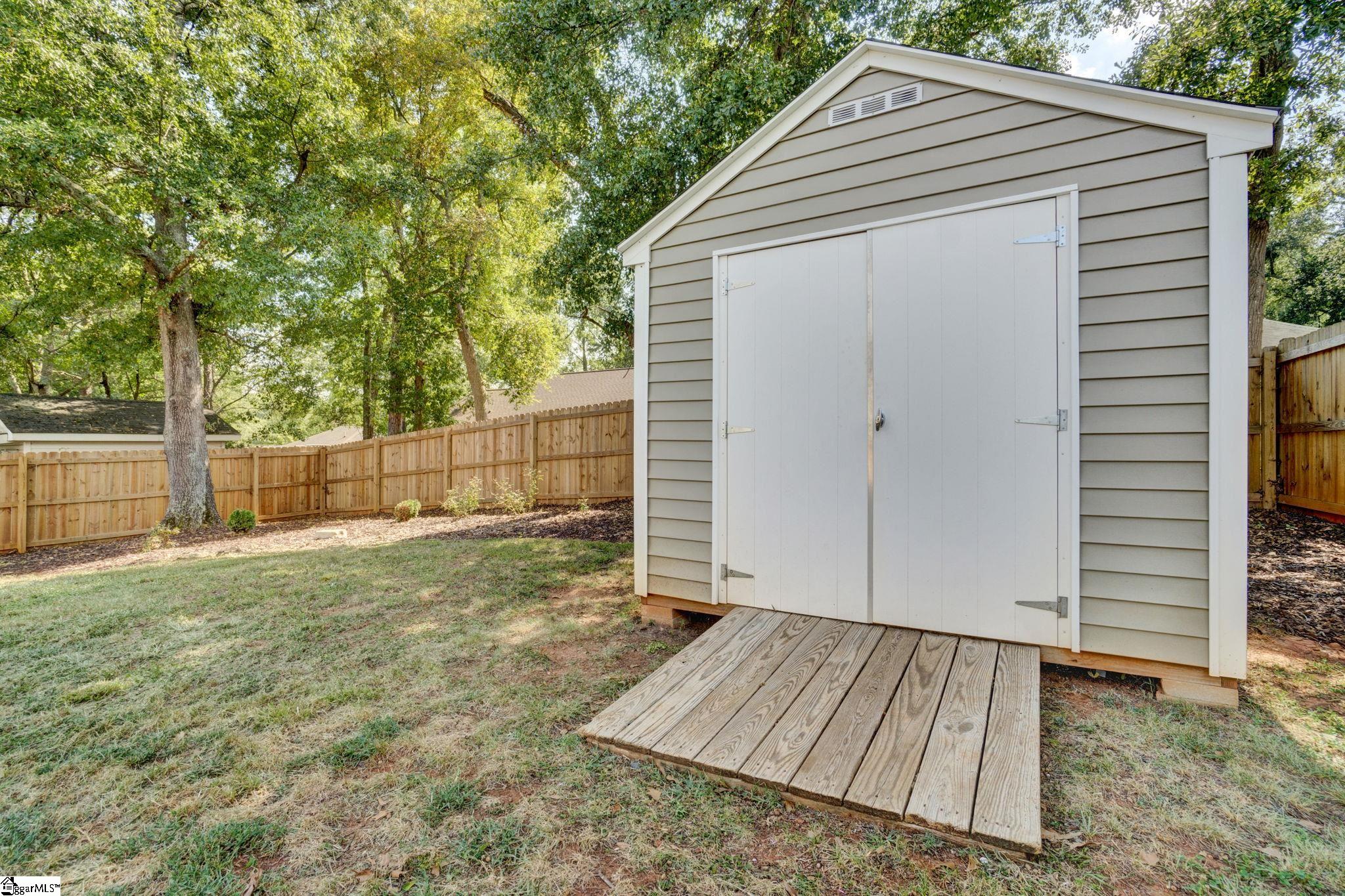 554 Plantation Creek Drive Property Photo 37