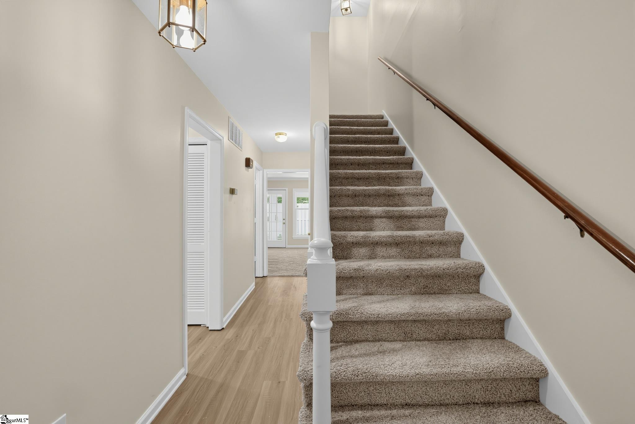176 Buckstone Lane Property Photo 3