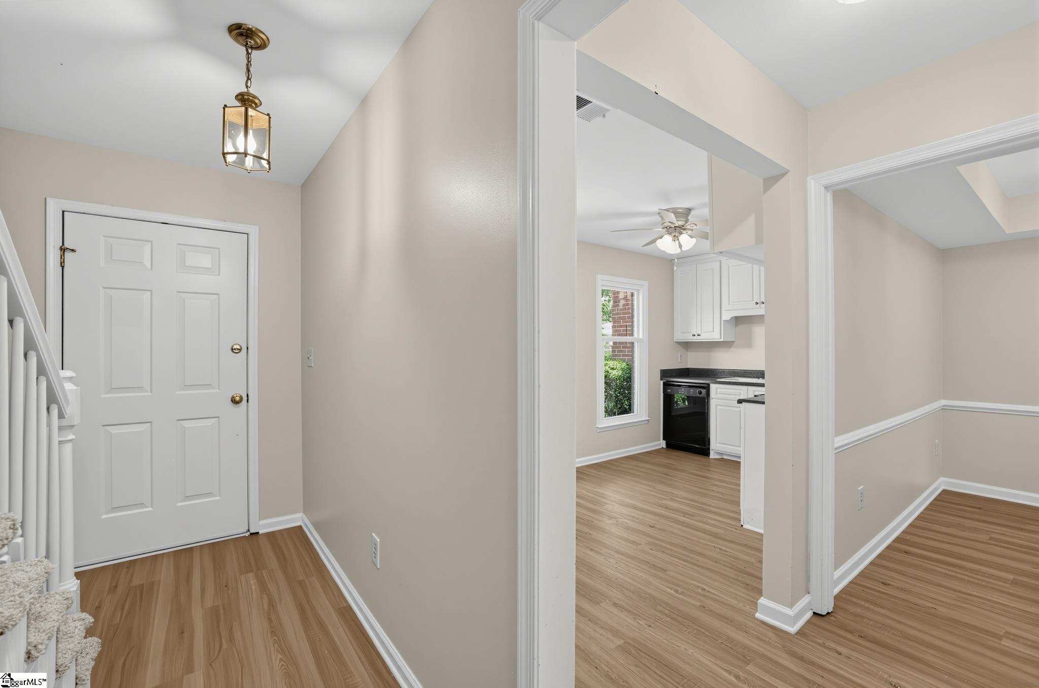 176 Buckstone Lane Property Photo 4