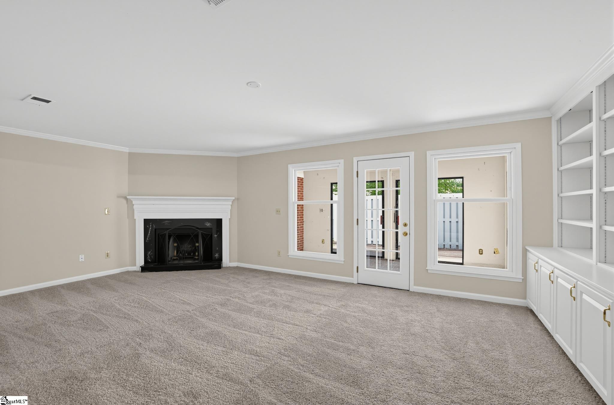 176 Buckstone Lane Property Photo 8