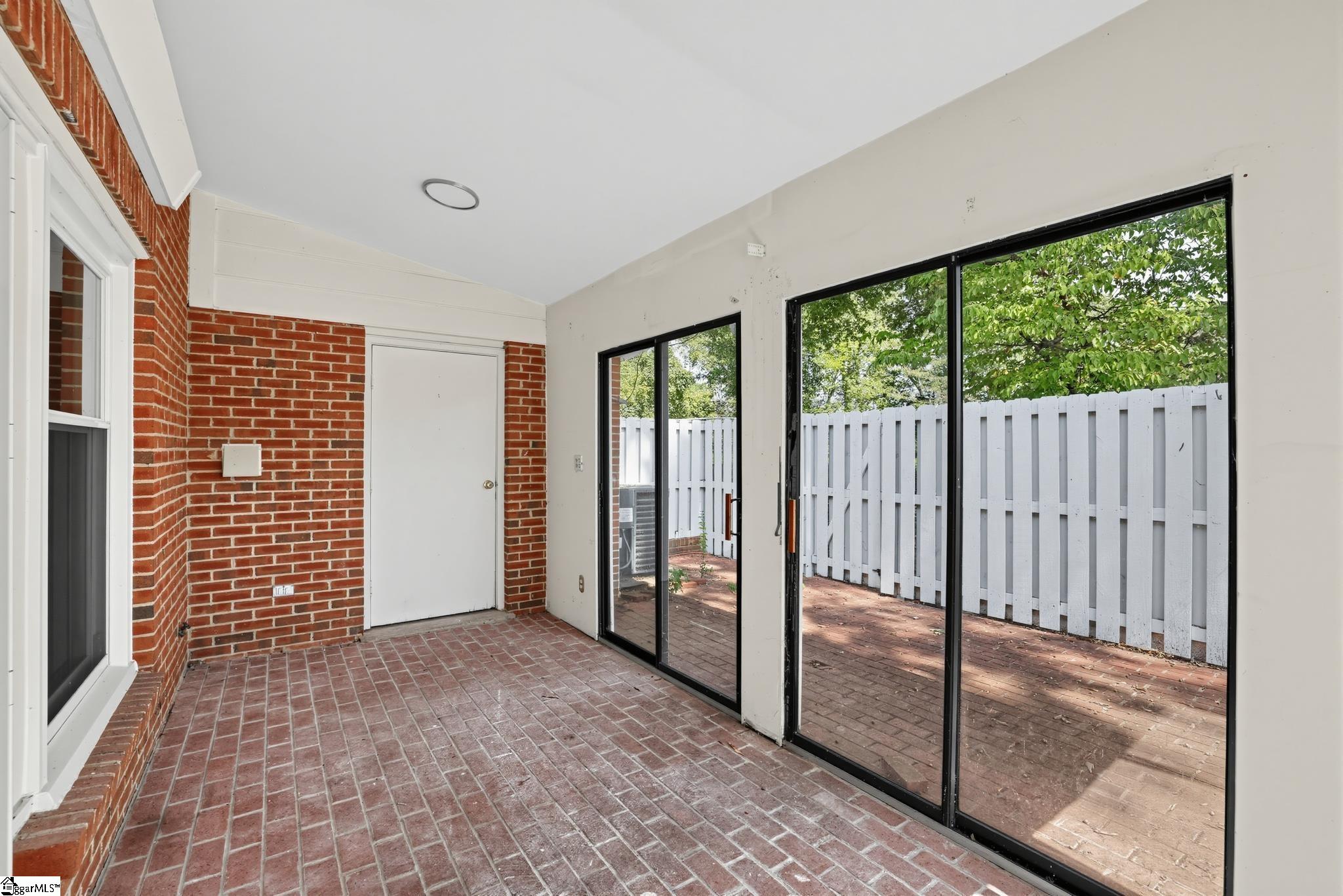 176 Buckstone Lane Property Photo 24