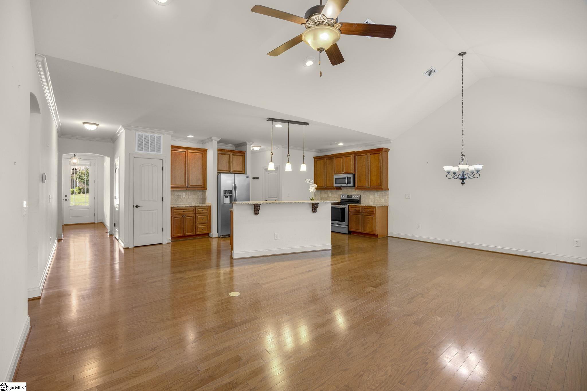 6 Belle Oaks Drive Property Photo 5