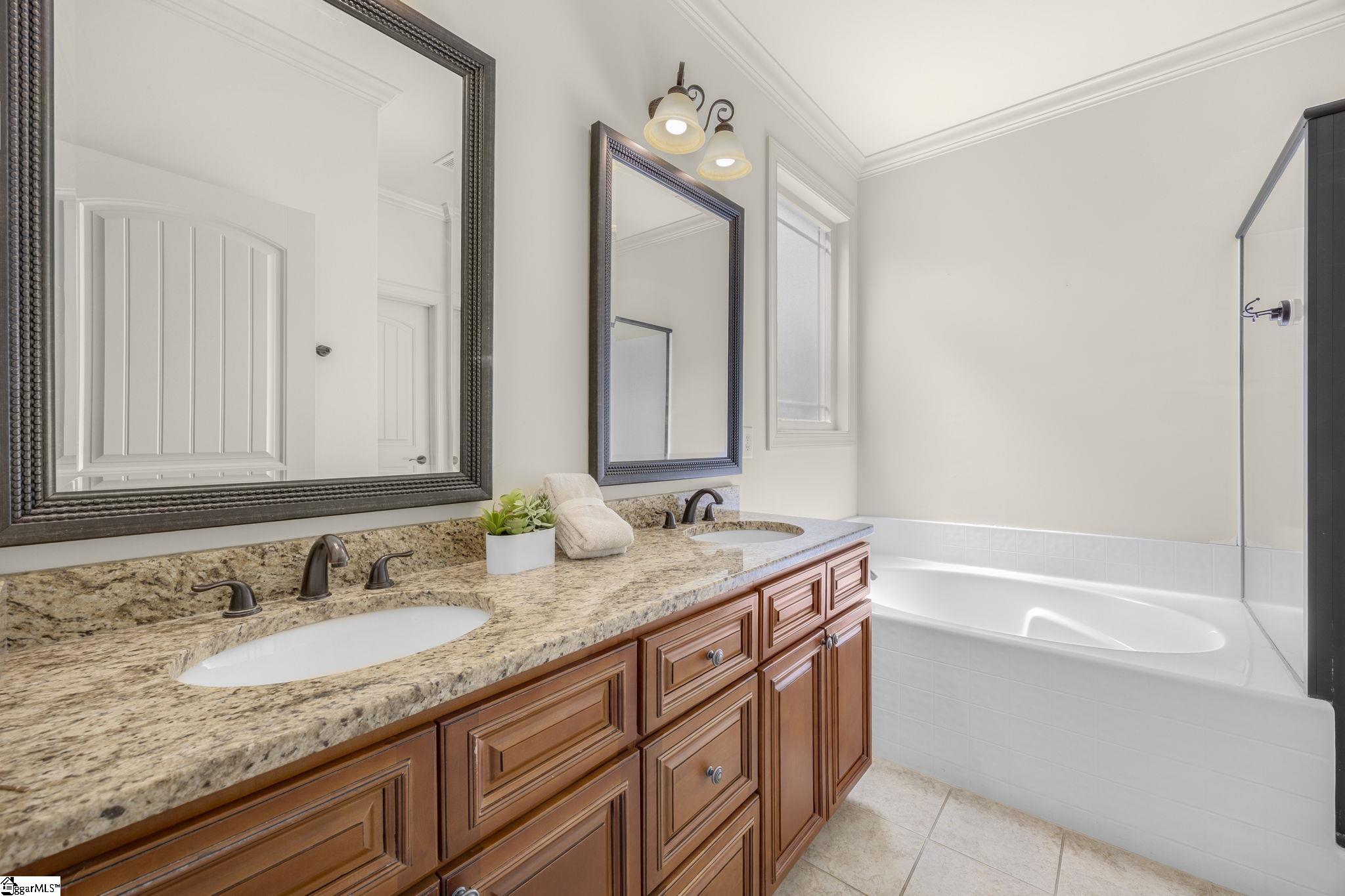 6 Belle Oaks Drive Property Photo 12
