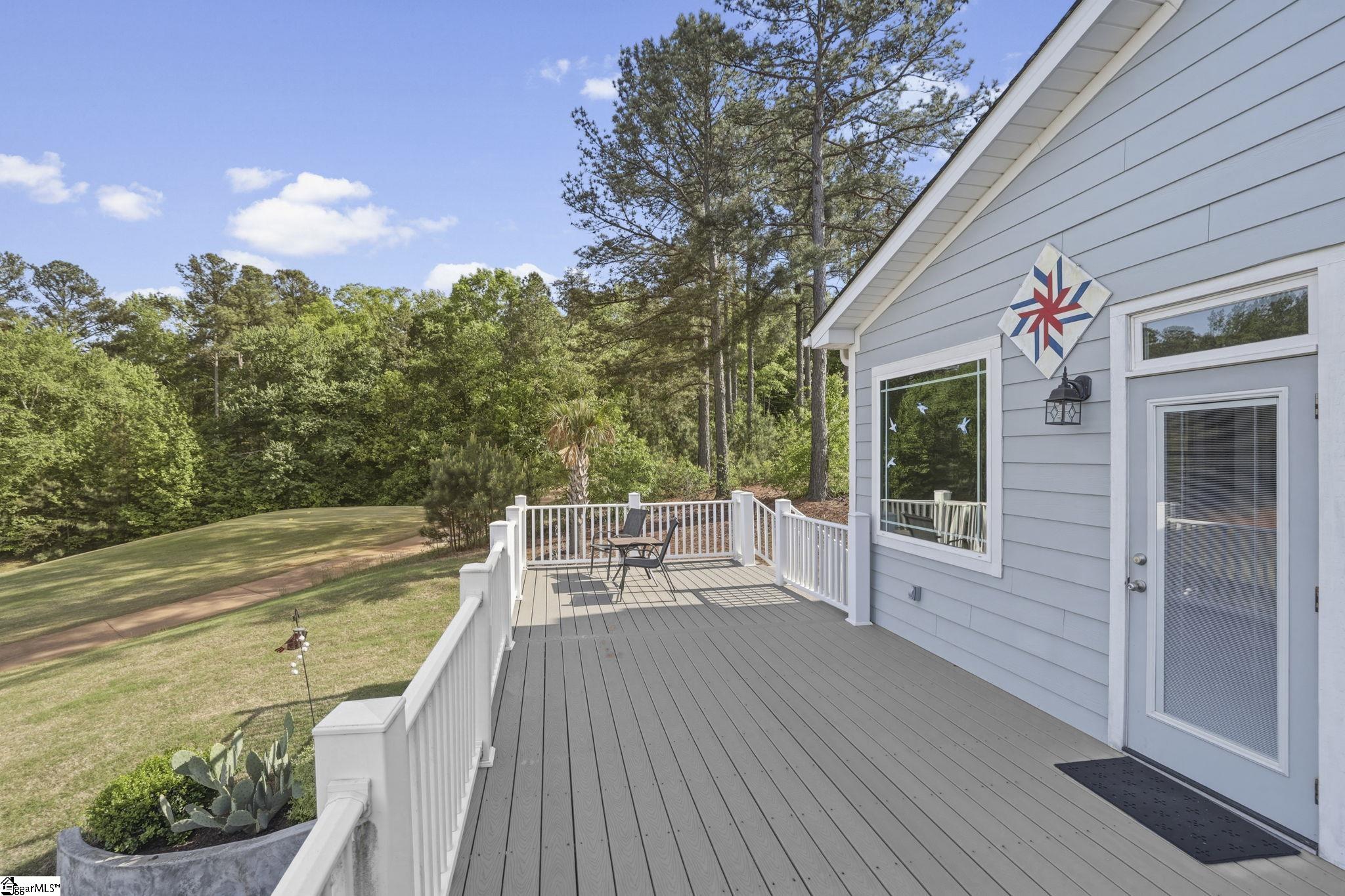 710 Man Of War Court Property Photo 3