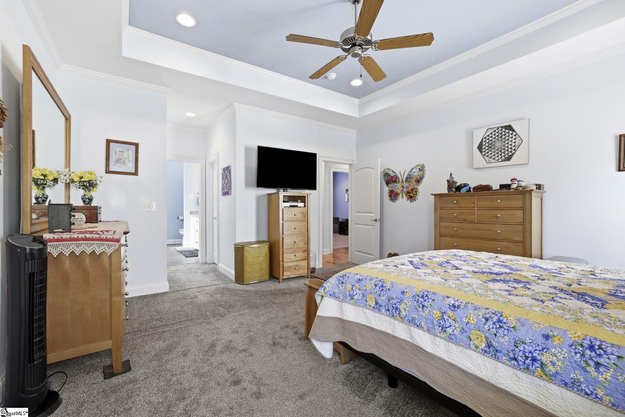 710 Man Of War Court Property Photo 17