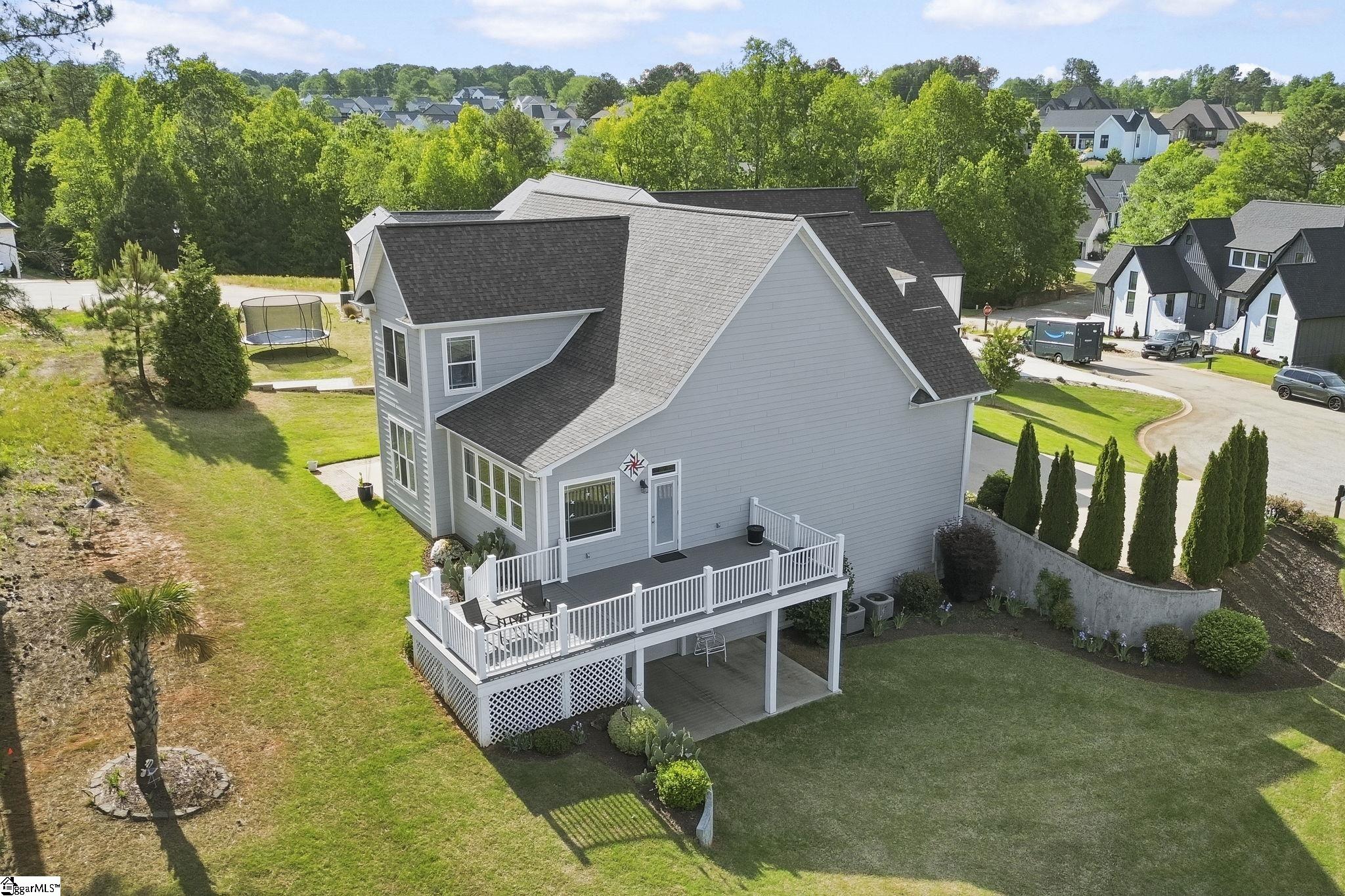 710 Man Of War Court Property Photo 40