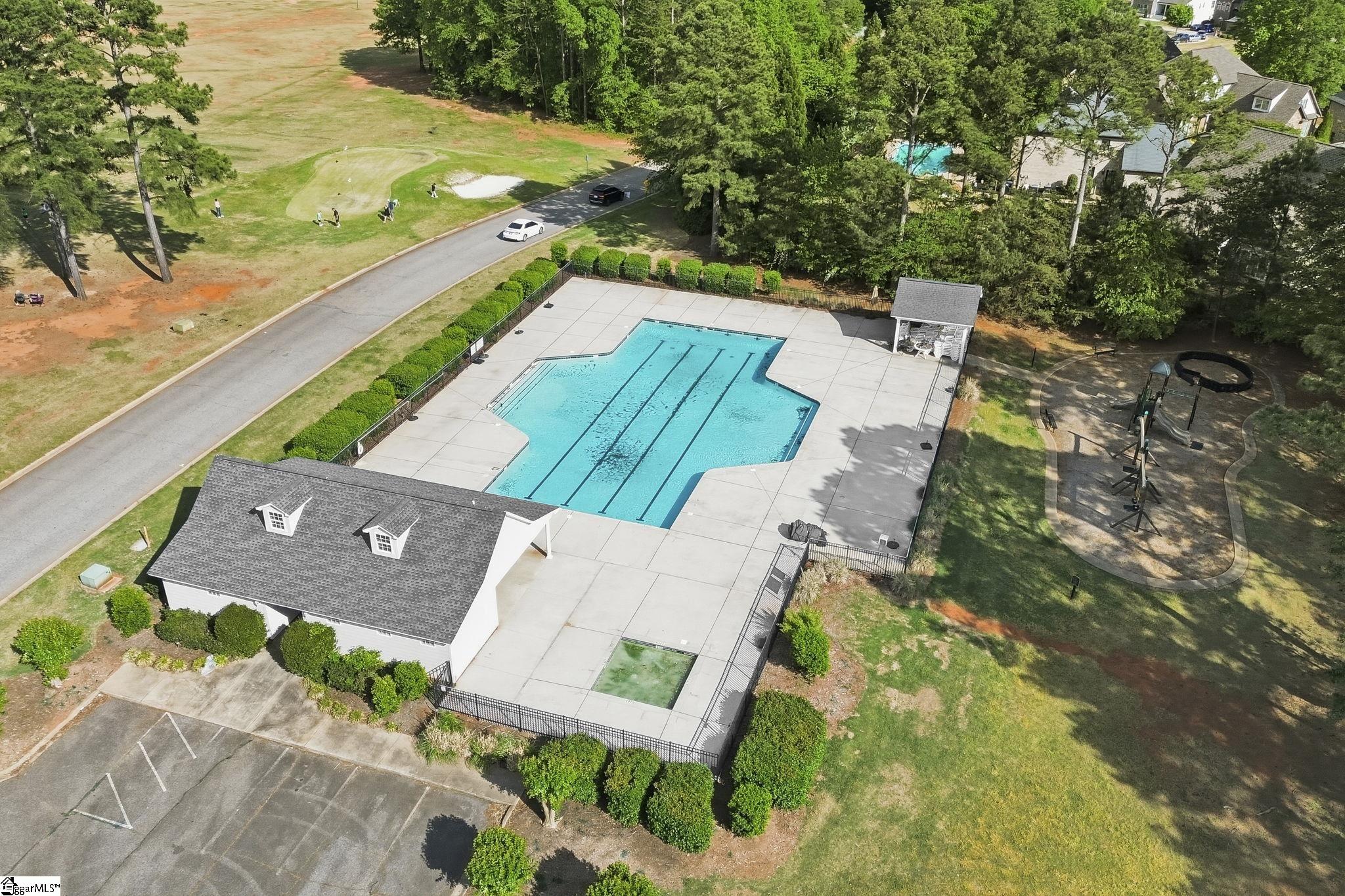 710 Man Of War Court Property Photo 46