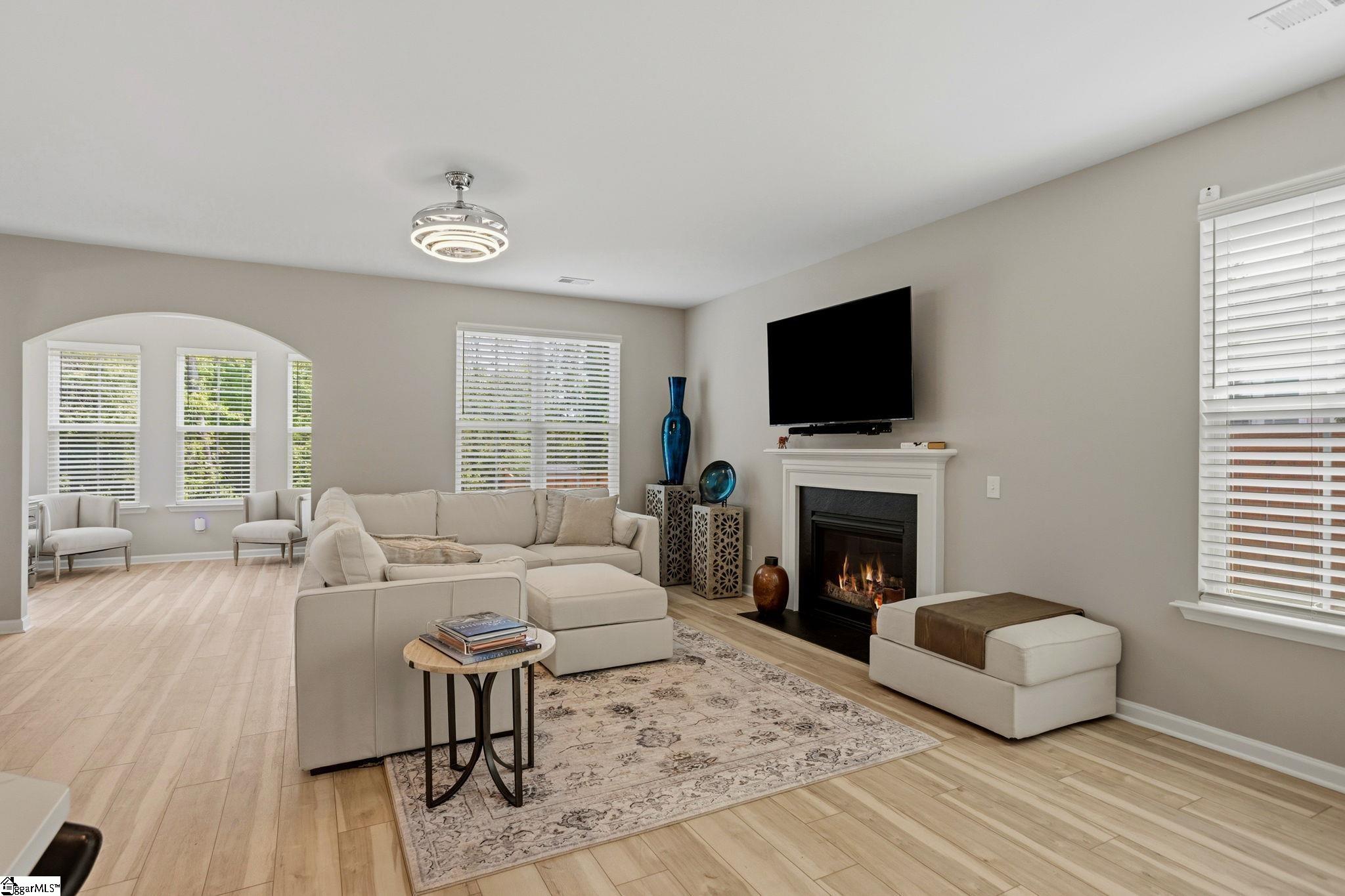 121 Hyssop Court Property Photo 7
