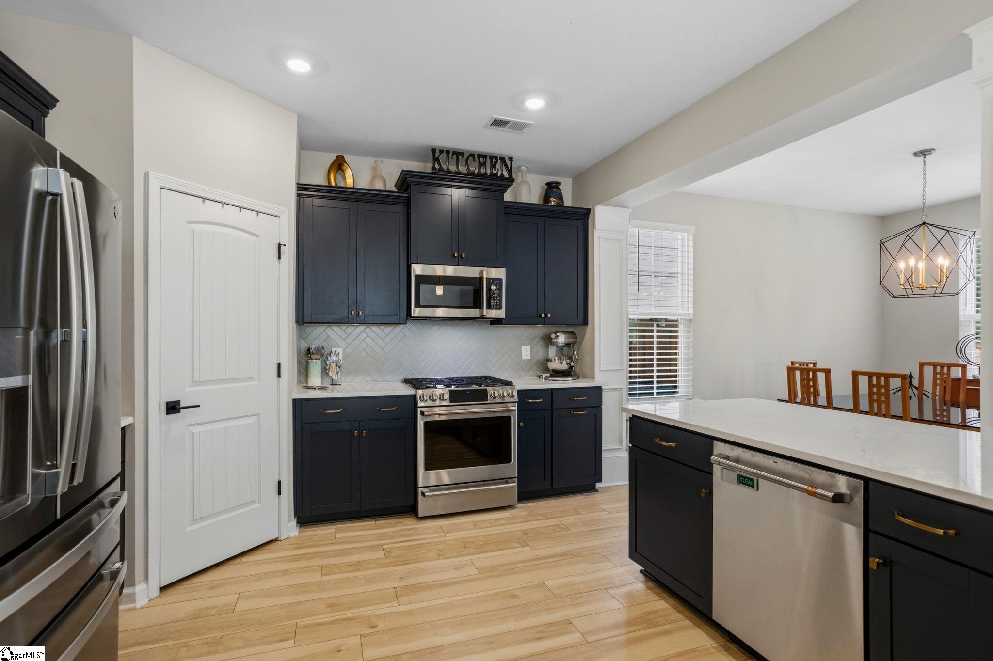 121 Hyssop Court Property Photo 13