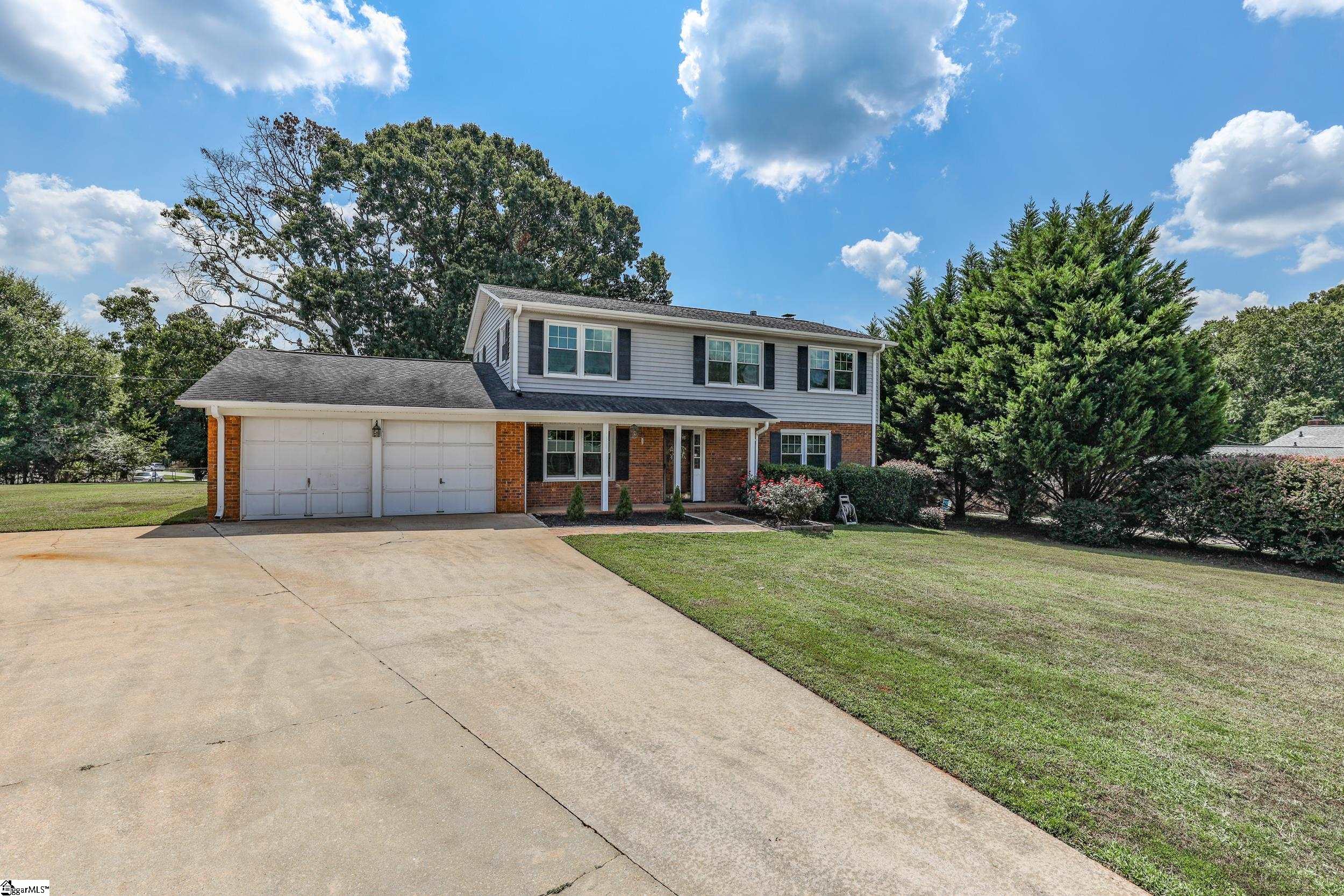 104 Forest Park Drive Property Photo 5
