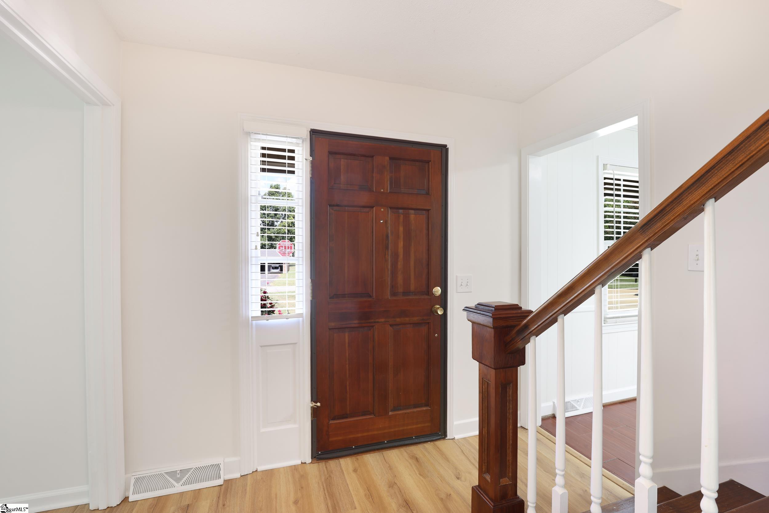 104 Forest Park Drive Property Photo 9