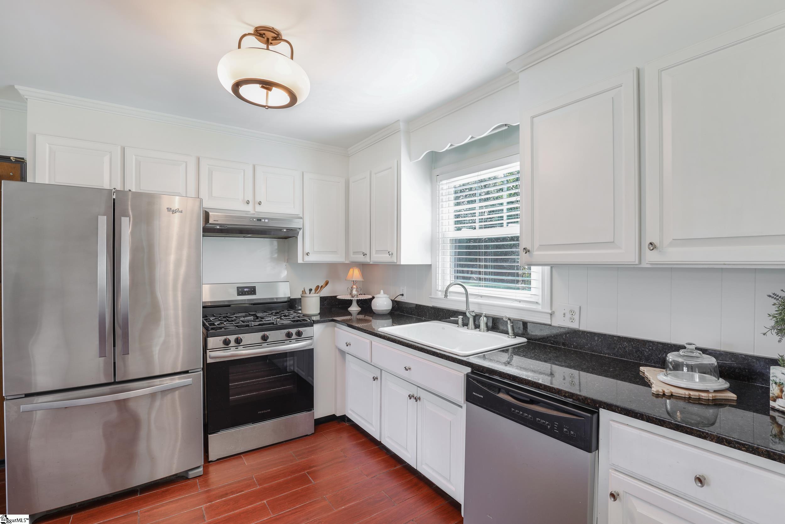 104 Forest Park Drive Property Photo 13