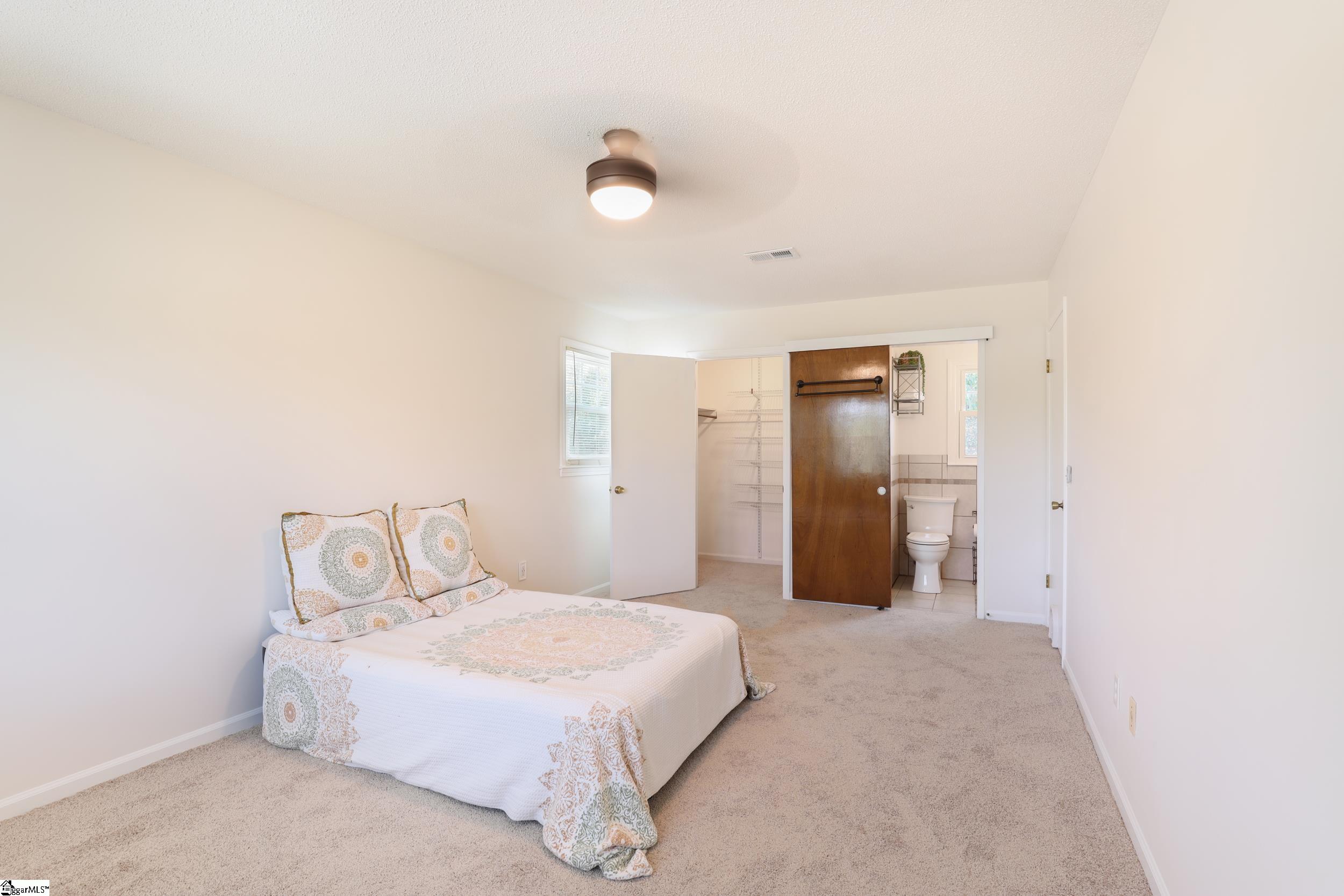 104 Forest Park Drive Property Photo 26