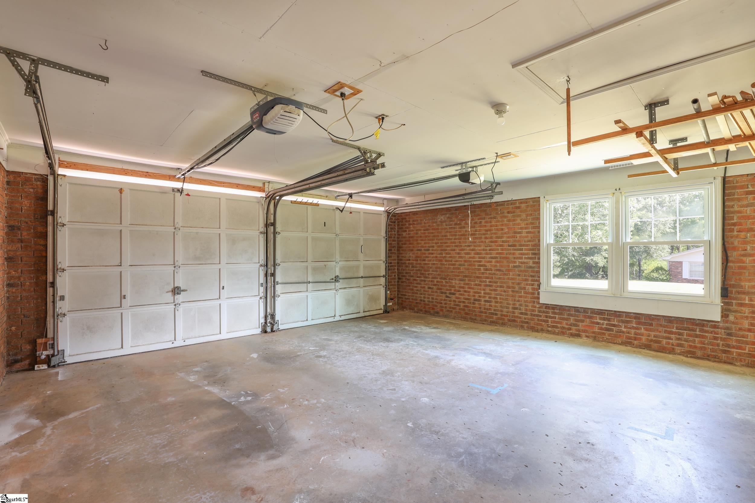 104 Forest Park Drive Property Photo 35