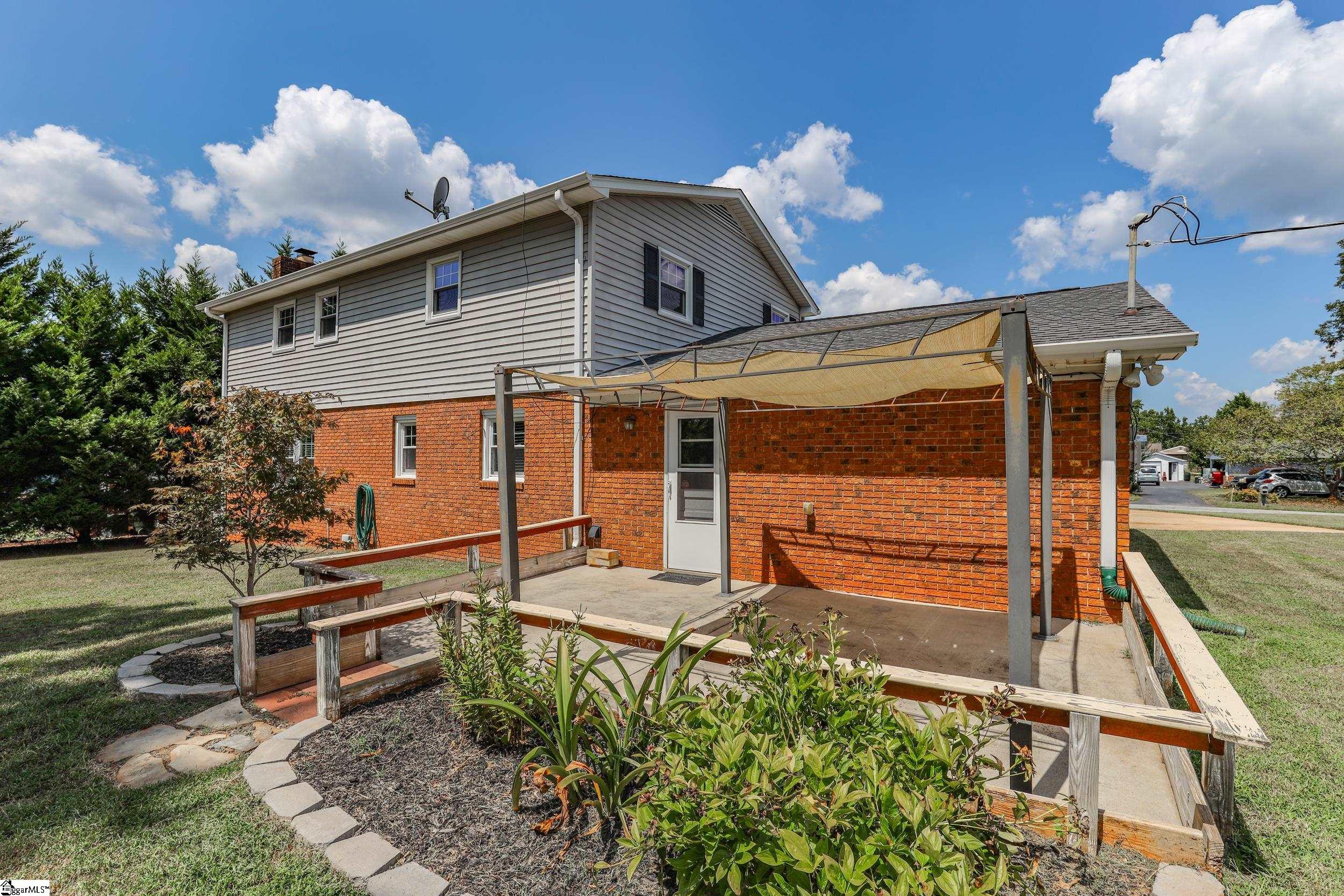 104 Forest Park Drive Property Photo 40
