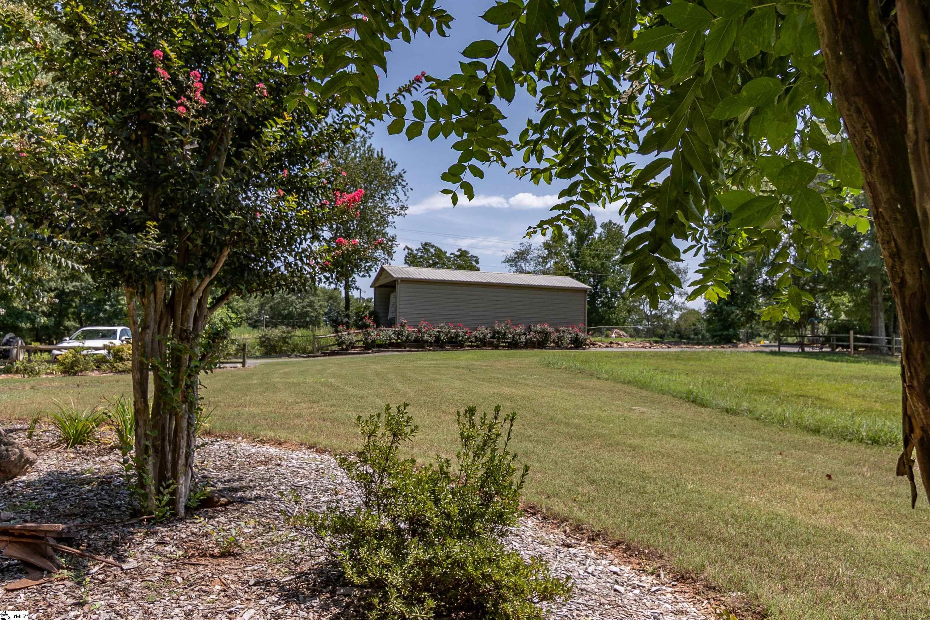 255 Oak Road Property Photo 10