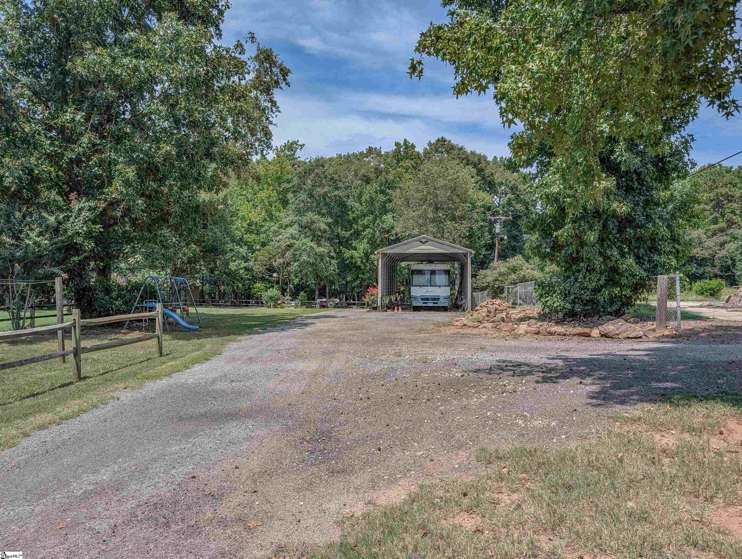 255 Oak Road Property Photo 45