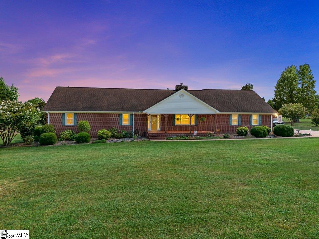 632 Circle Drive Property Photo 1