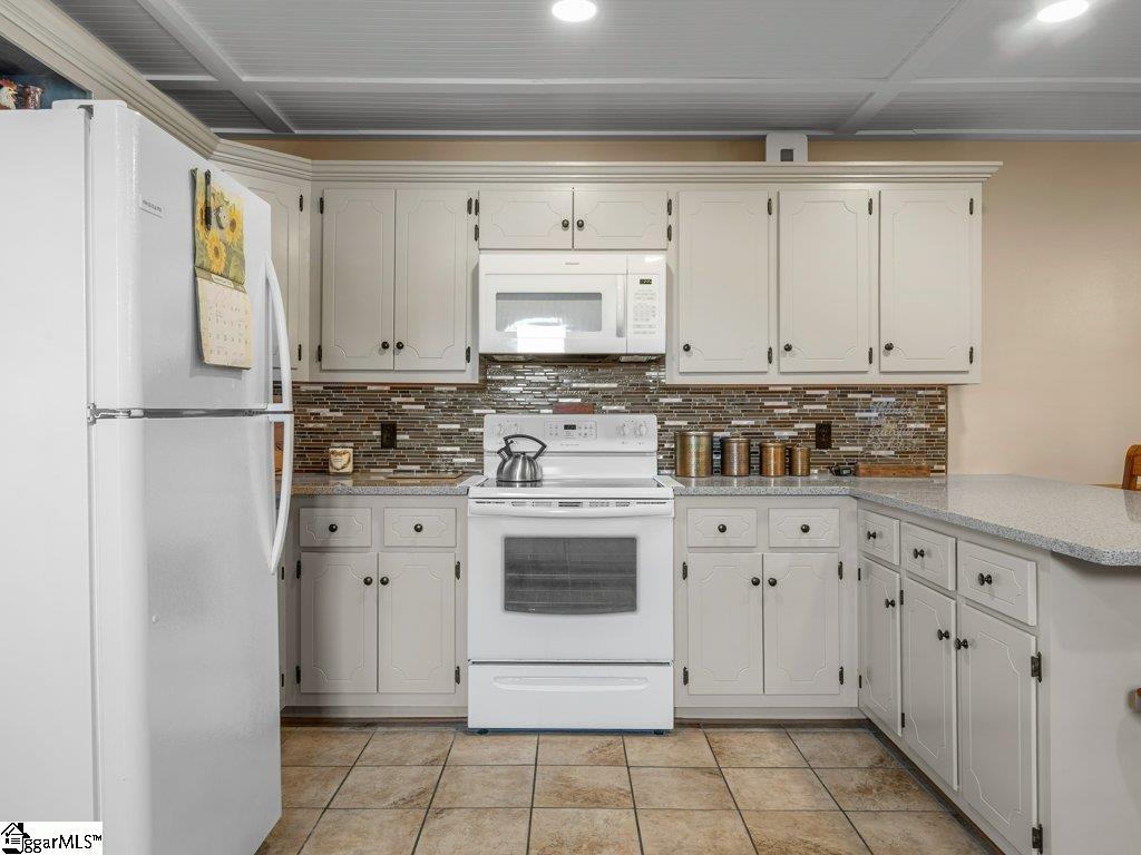 632 Circle Drive Property Photo 16