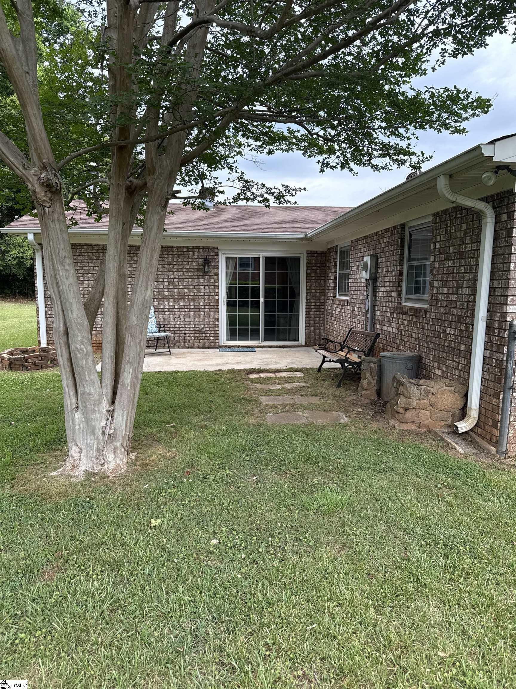 104 Russell Street Property Photo 4