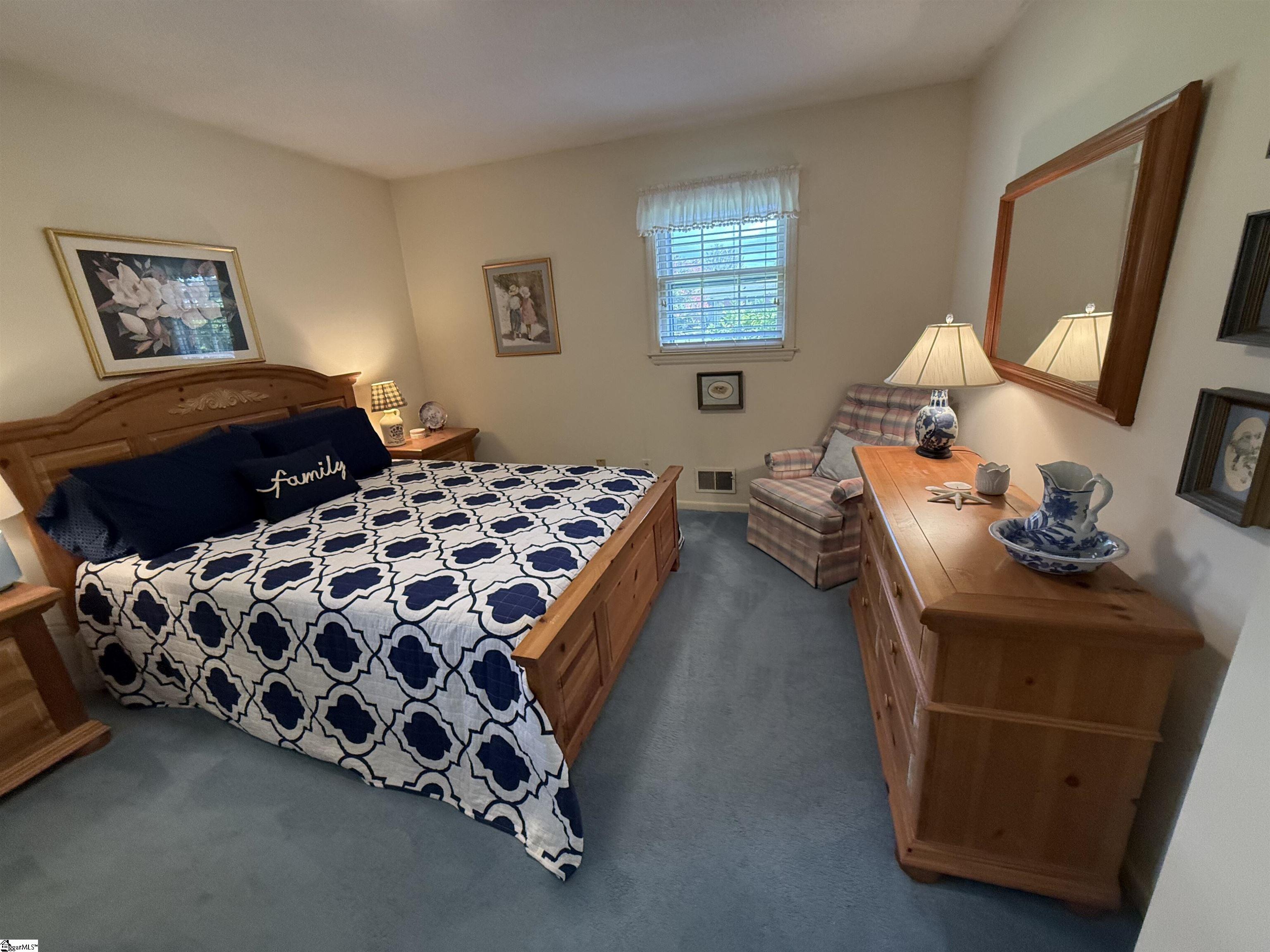 104 Russell Street Property Photo 29