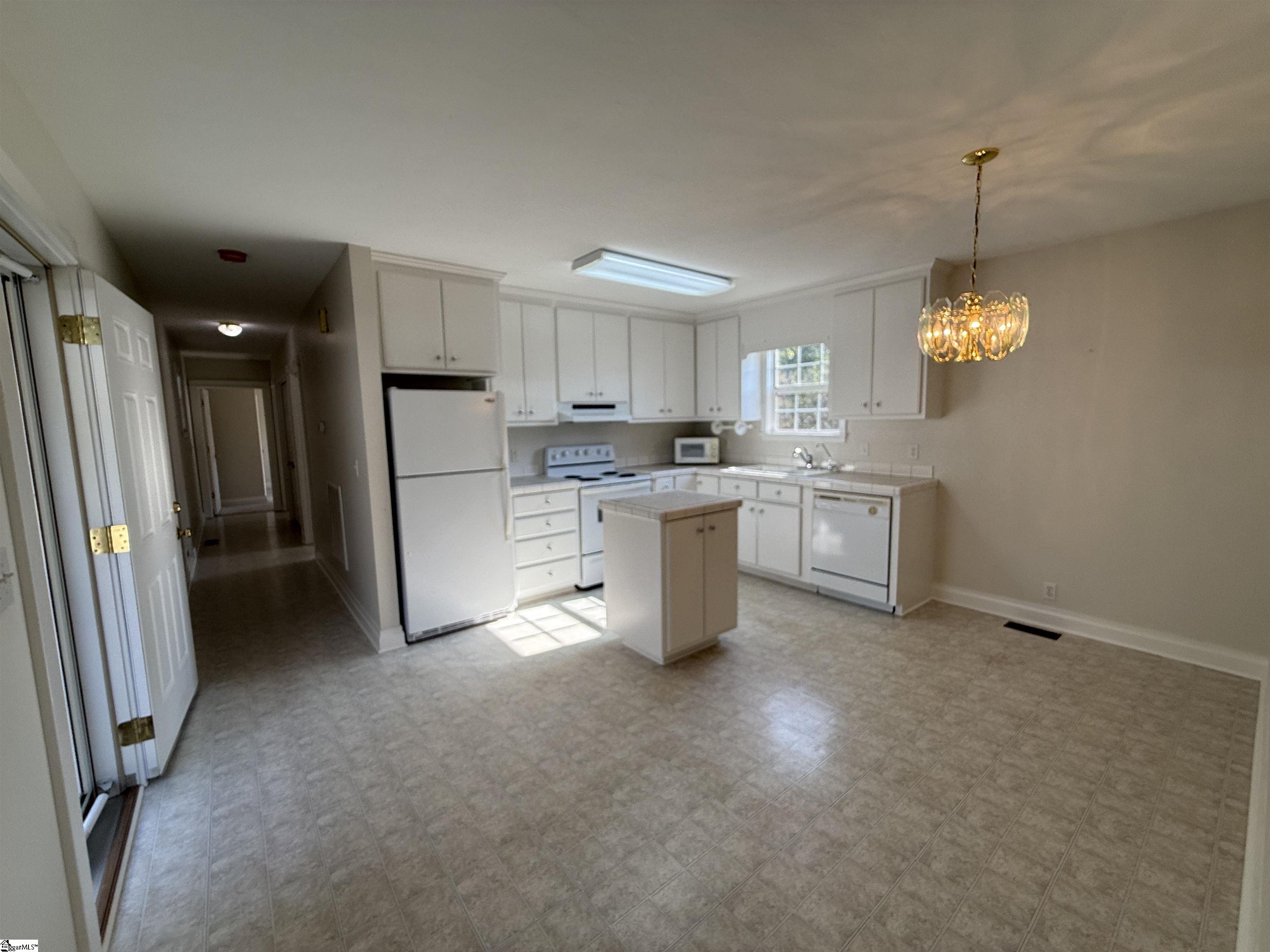 214 Jones Street Property Photo 5