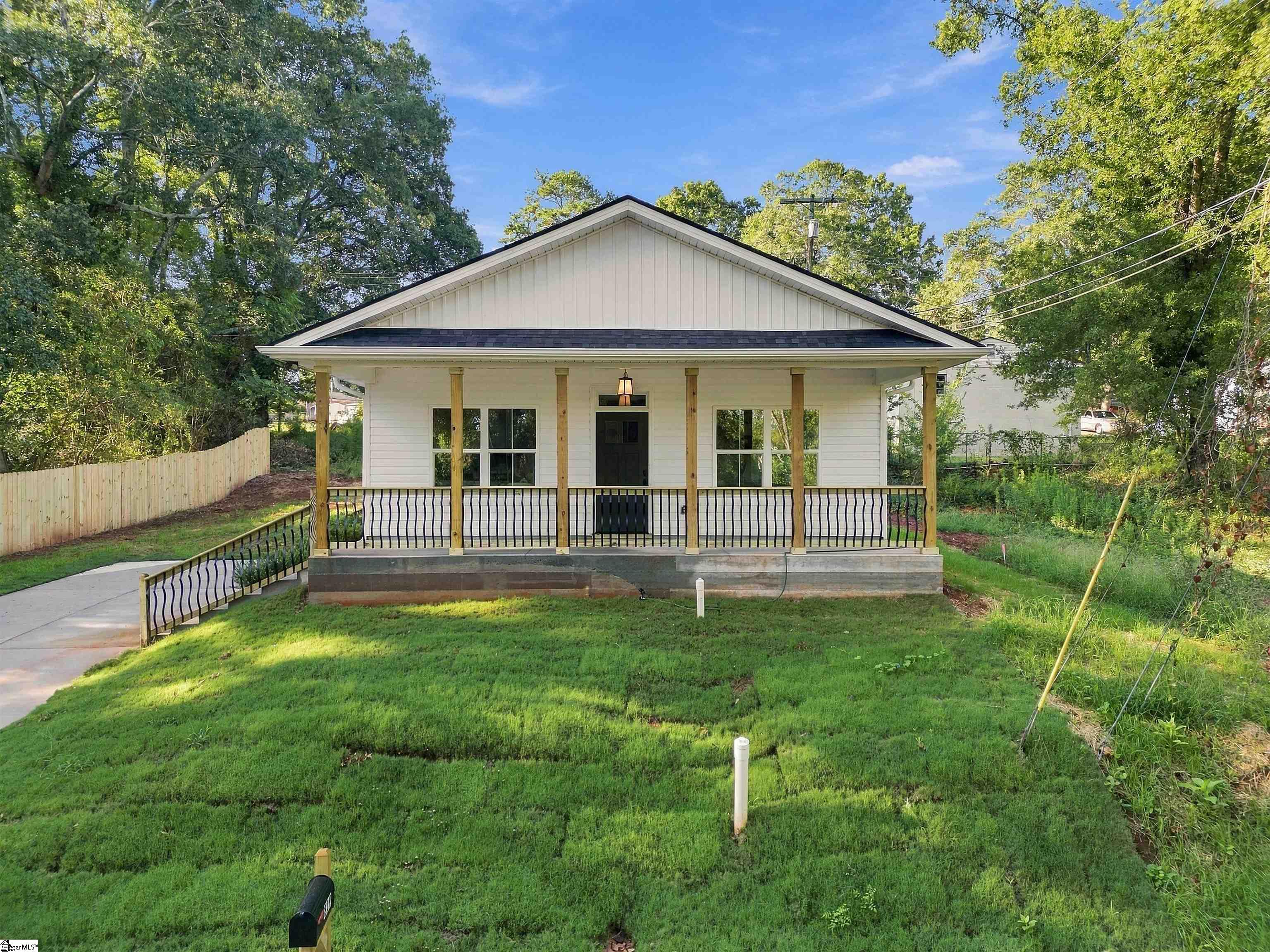829 Dora Drive Property Photo 1