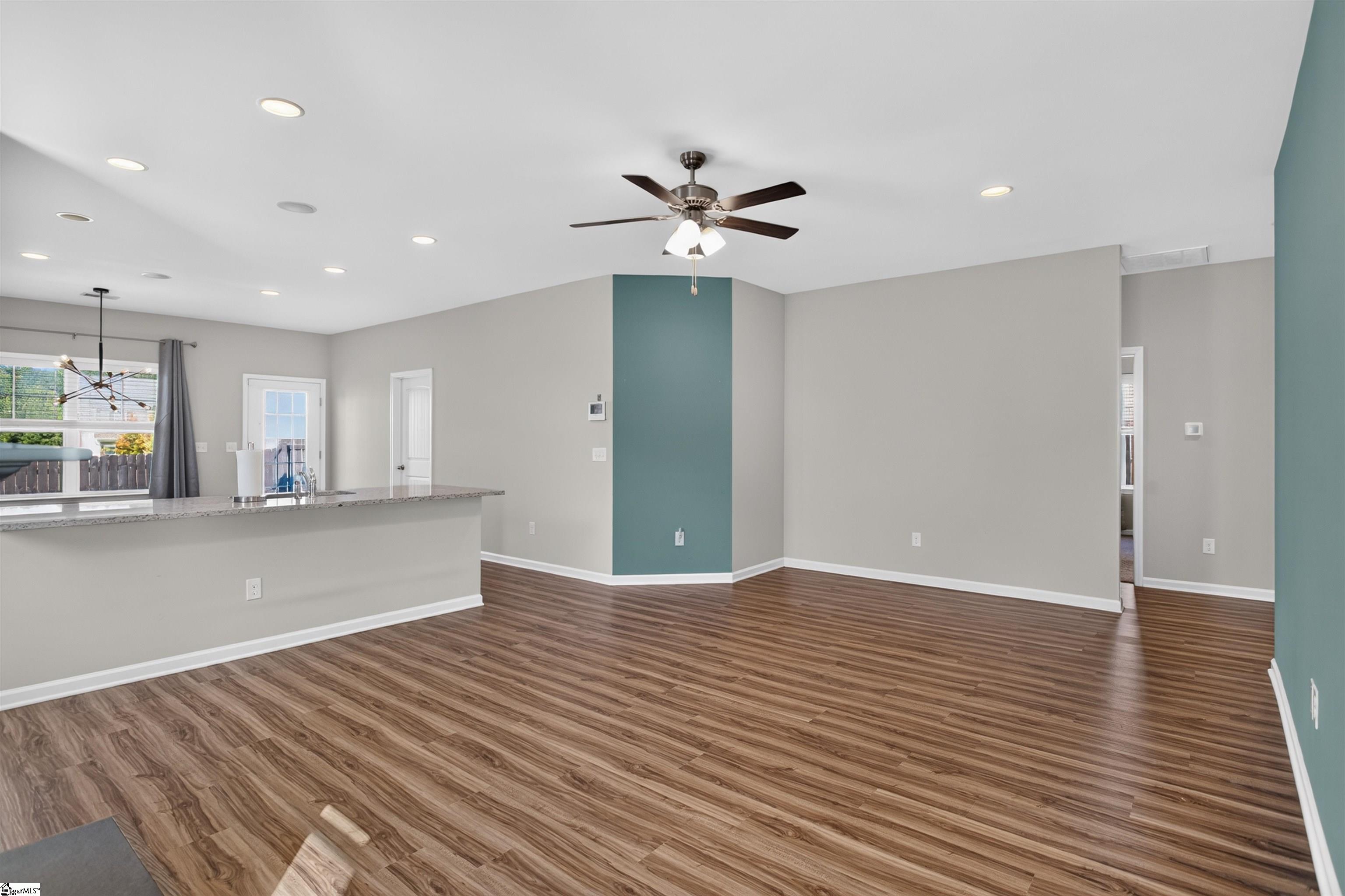 215 Press Way Property Photo 8