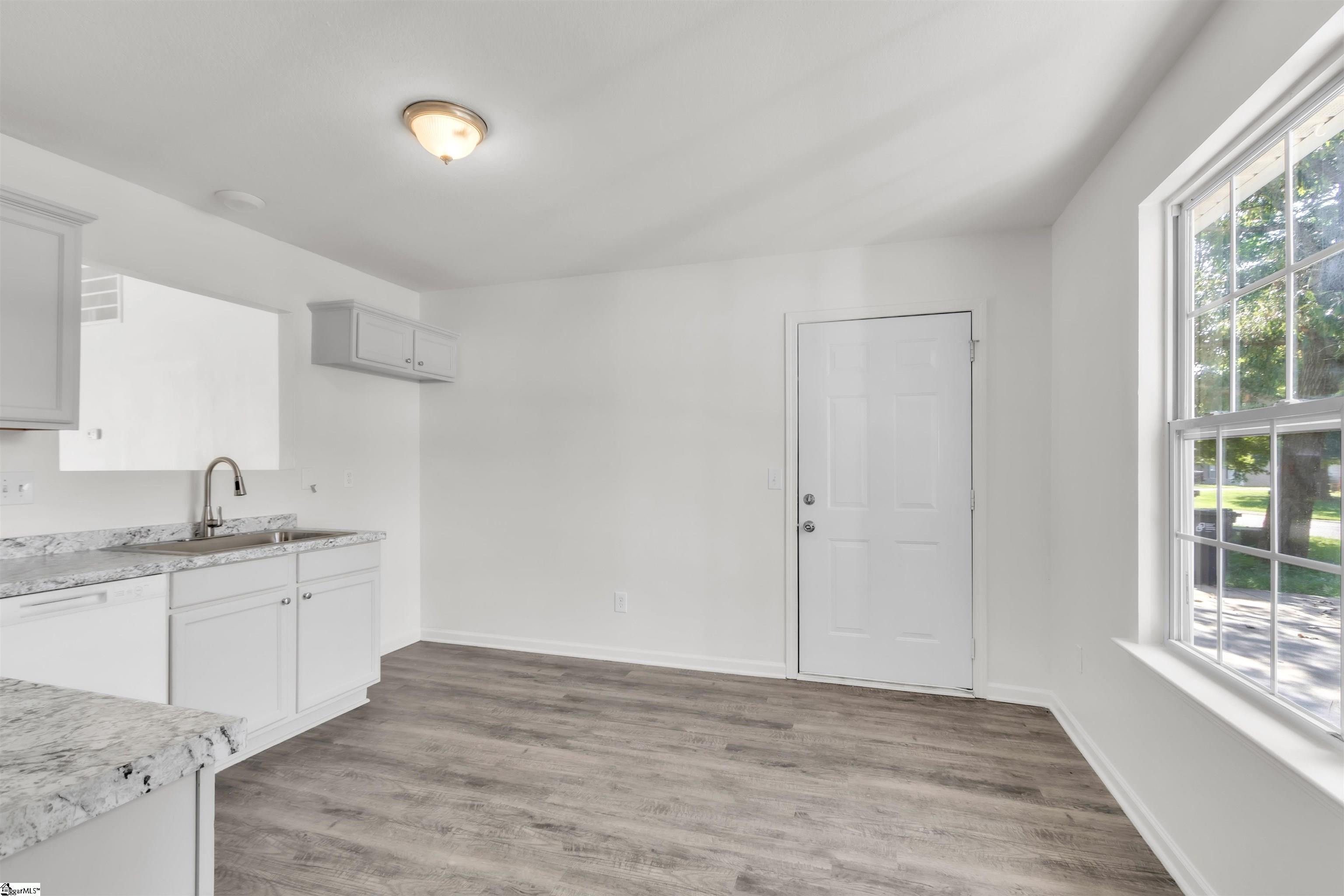 116 Pine Needle Road Property Photo 6