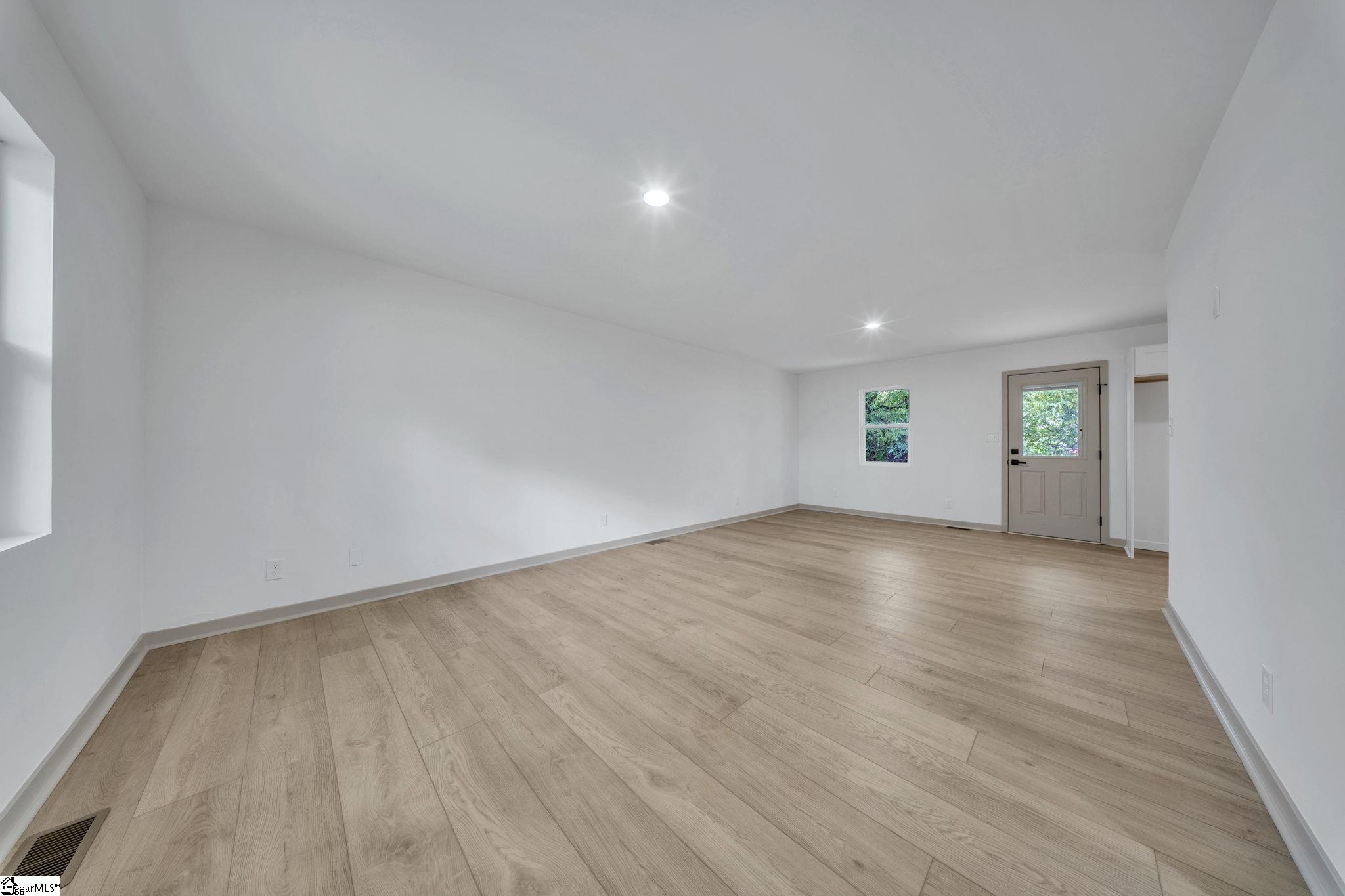 602 Green Avenue Property Photo 3