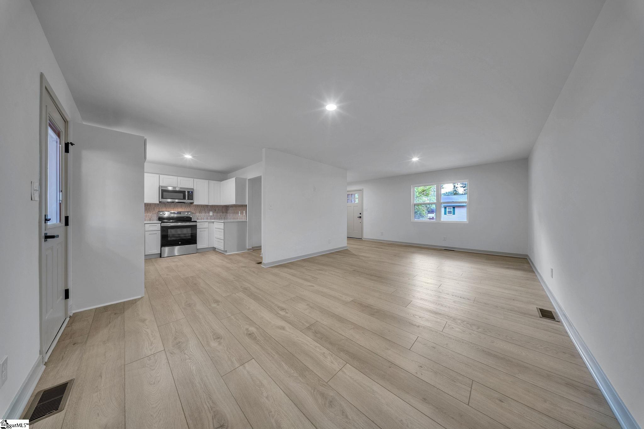 602 Green Avenue Property Photo 6