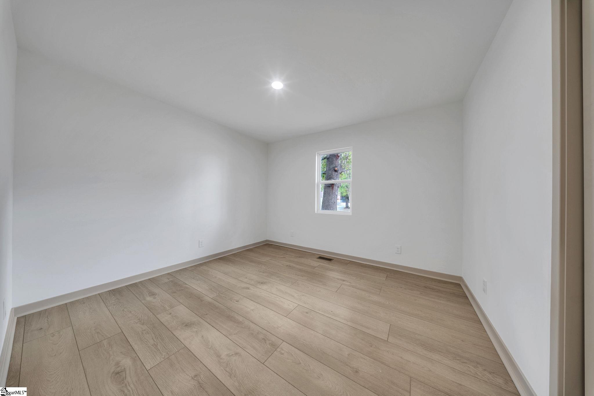 602 Green Avenue Property Photo 11