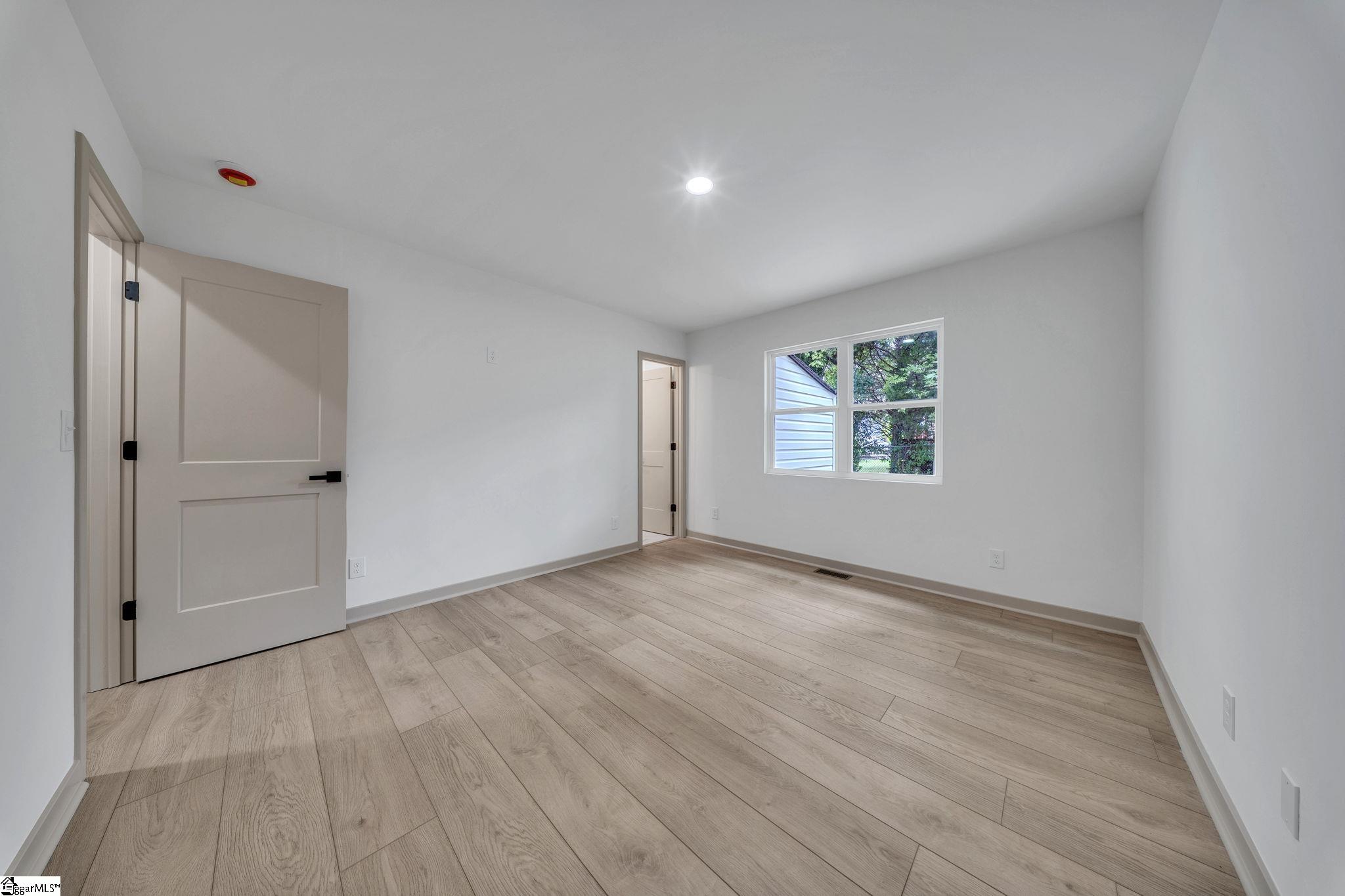 602 Green Avenue Property Photo 15