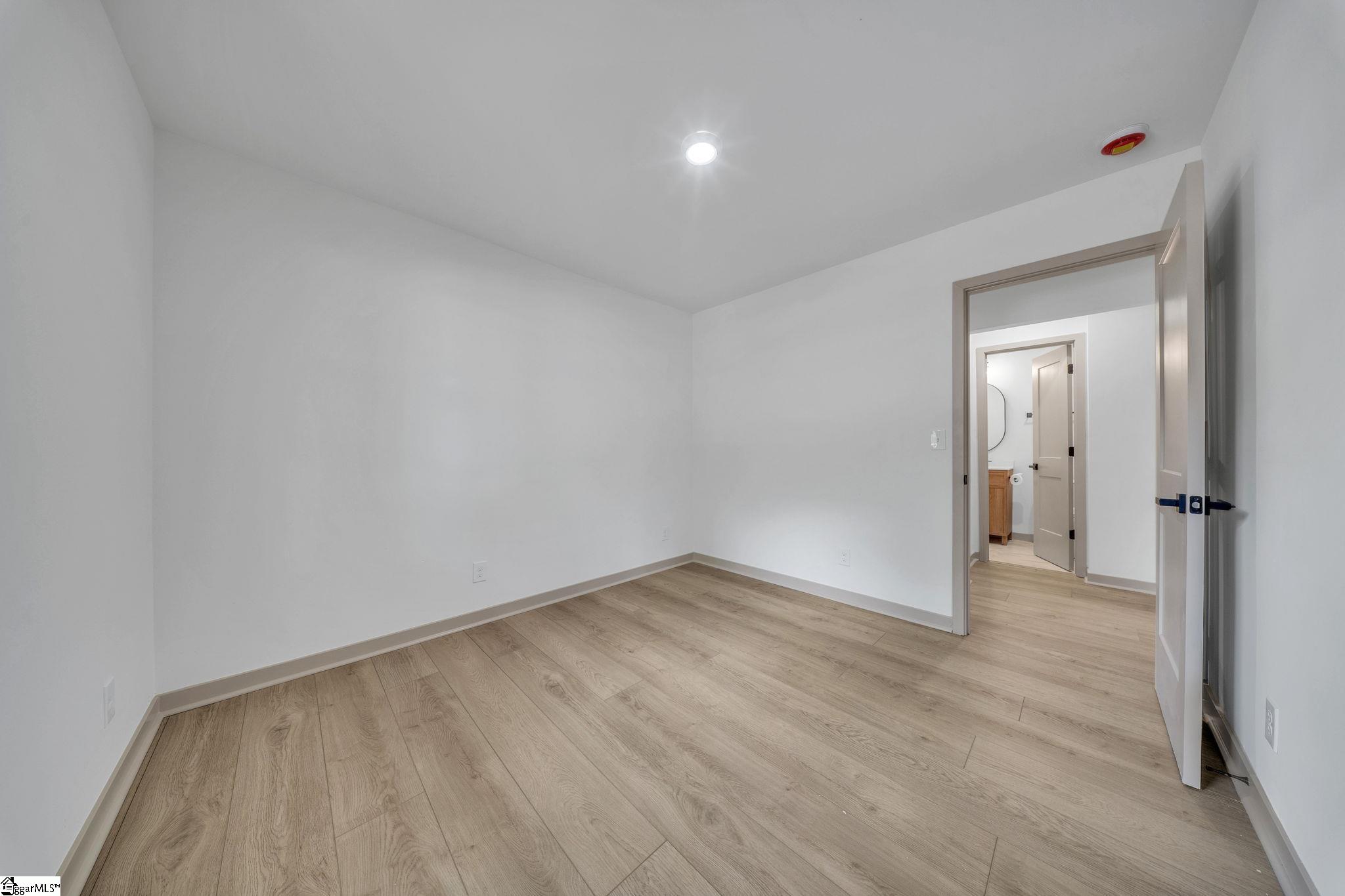 602 Green Avenue Property Photo 16