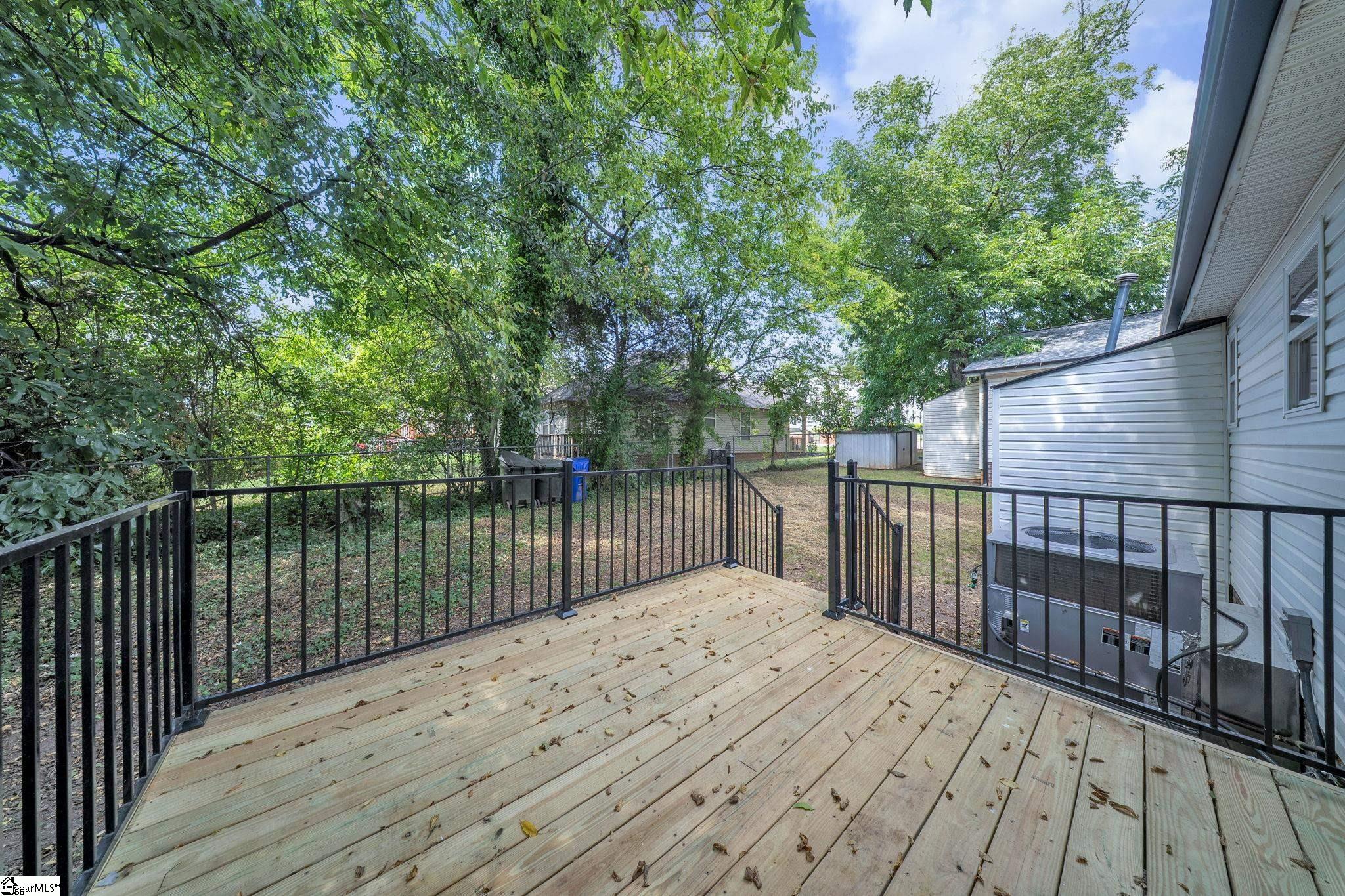 602 Green Avenue Property Photo 23