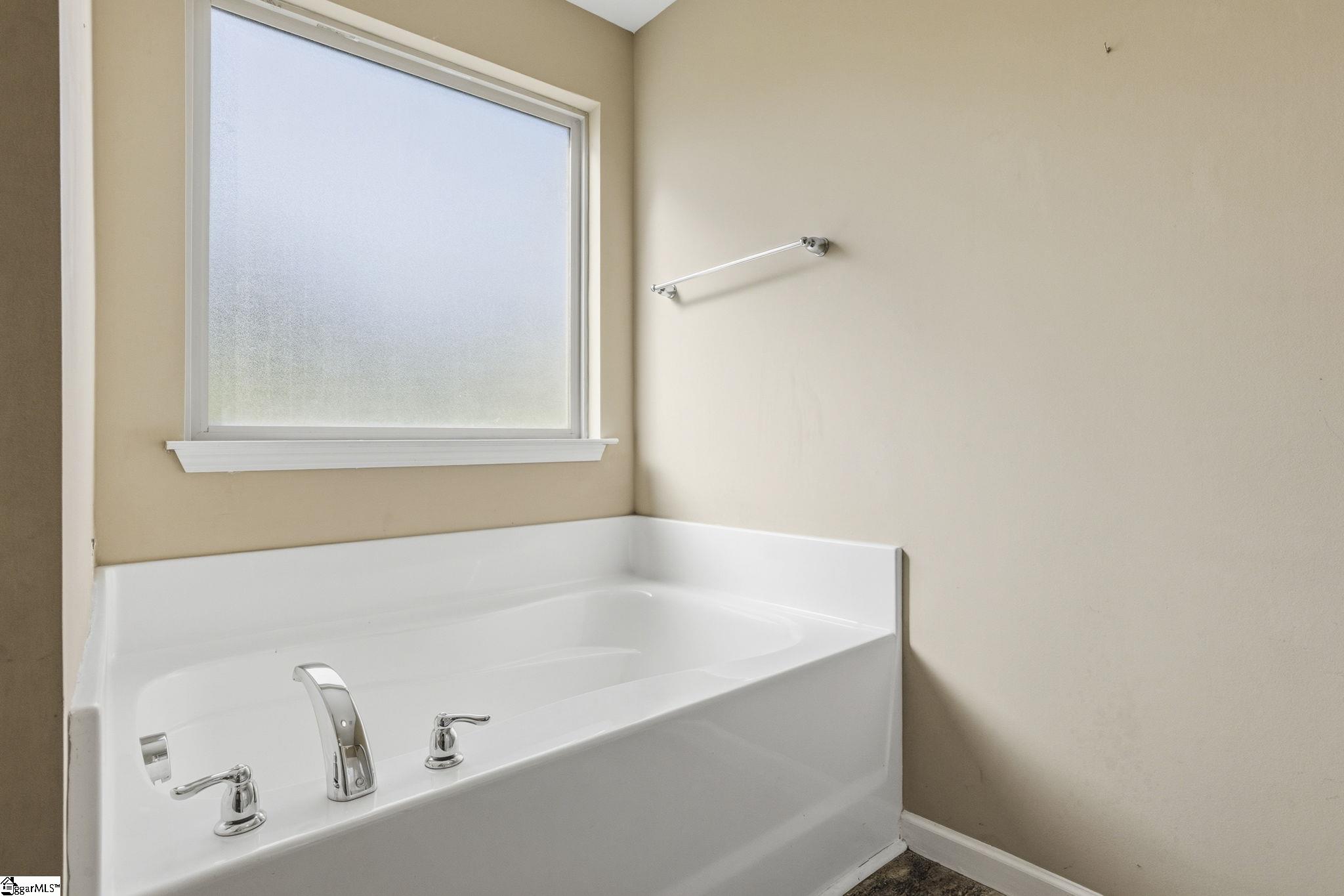 1 Hawkcrest Court Property Photo 29
